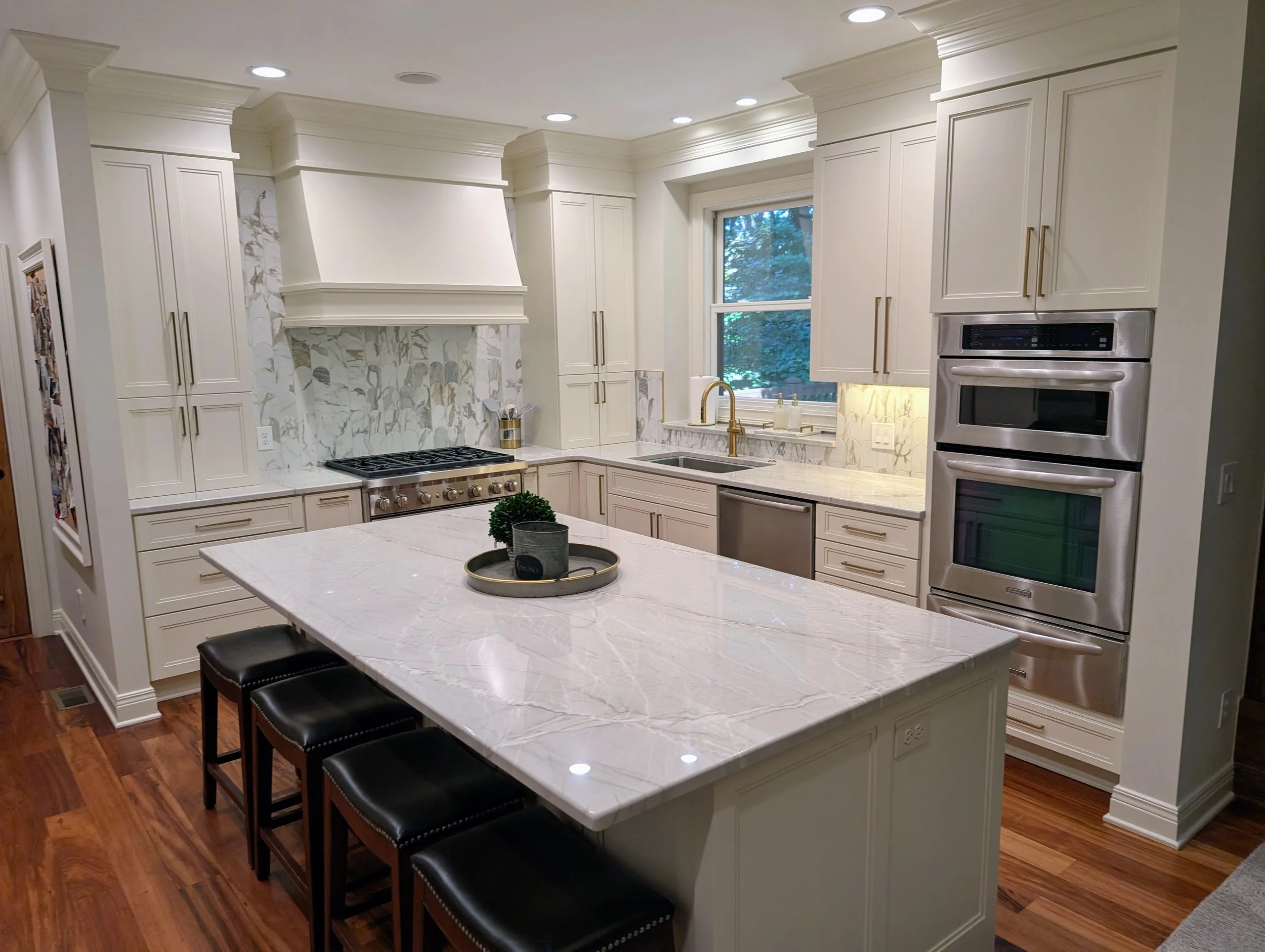 kitchen-1.jpg