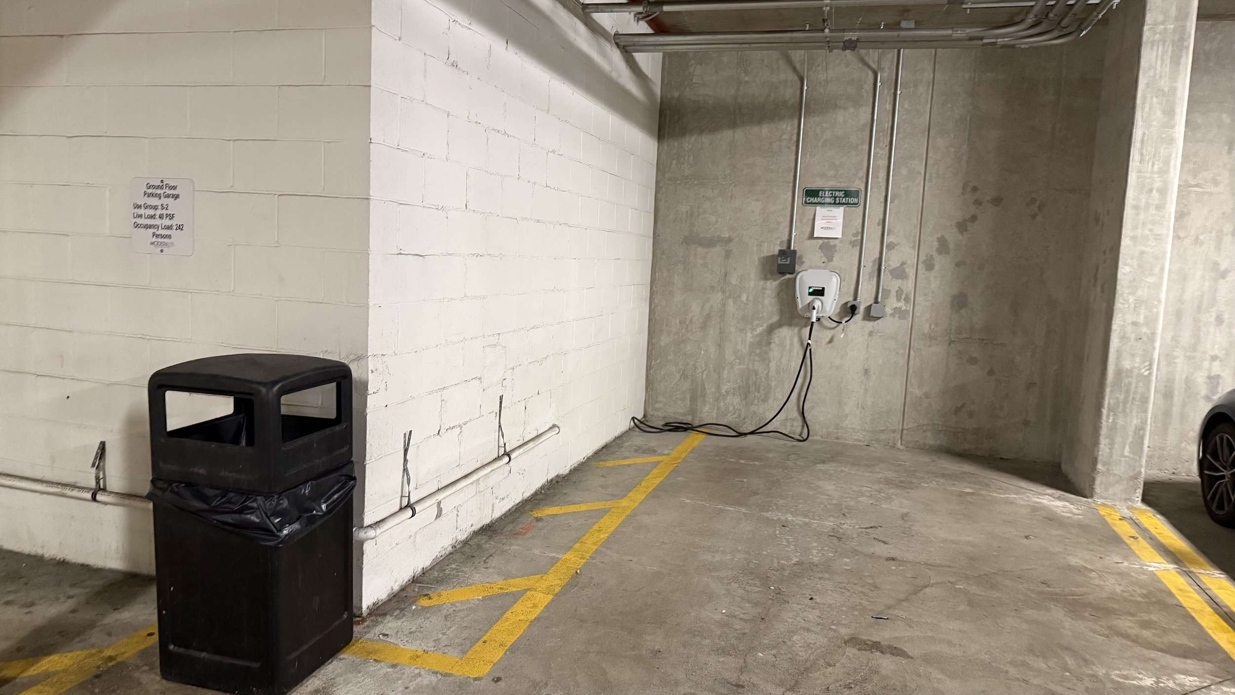 Afeeto-Modera-55-Morristown-NJ-BD-EV-Charging-2.jpeg