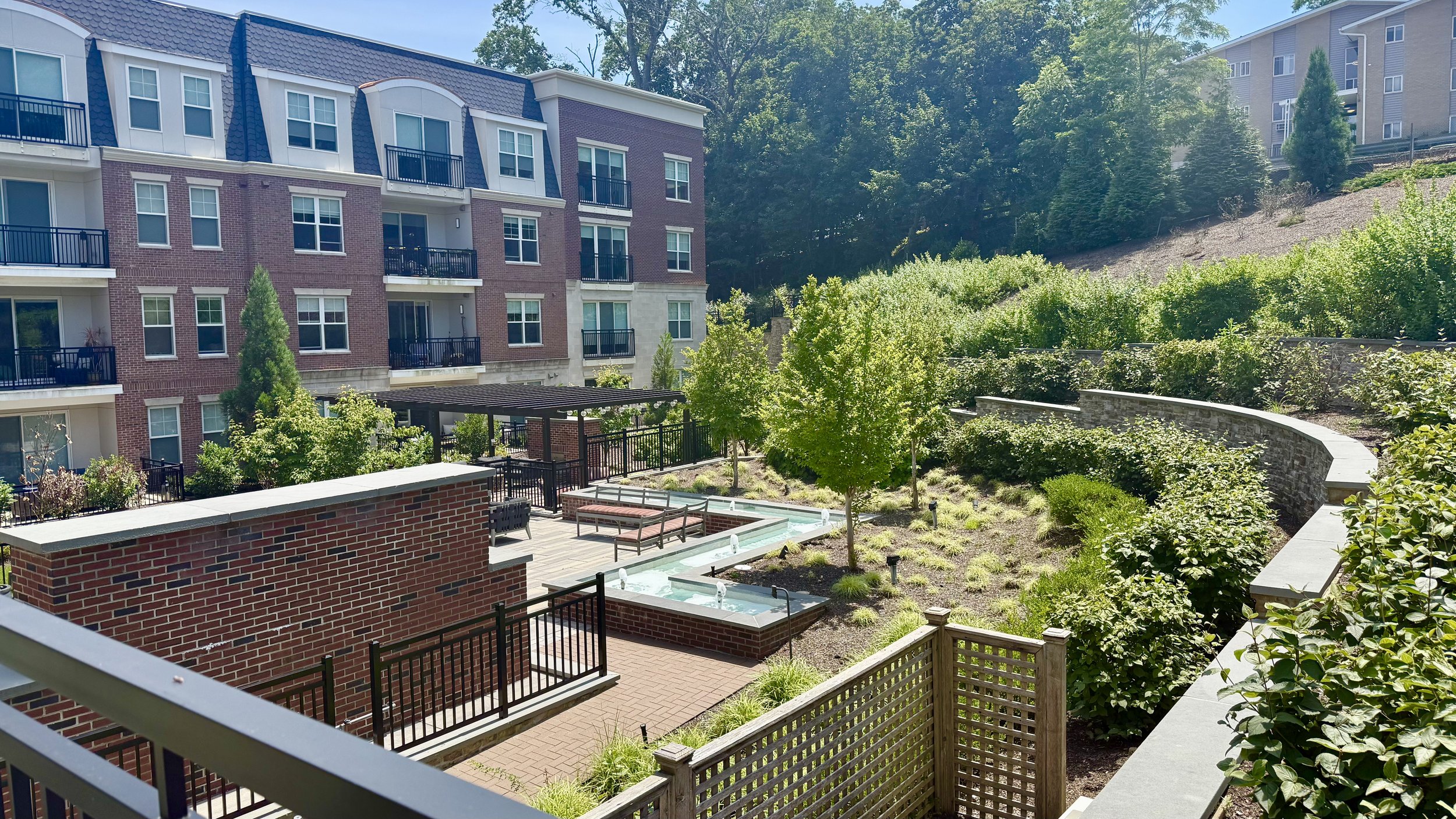 Afeeto-30-Court-Morristown-NJ-Courtyard-10.jpeg