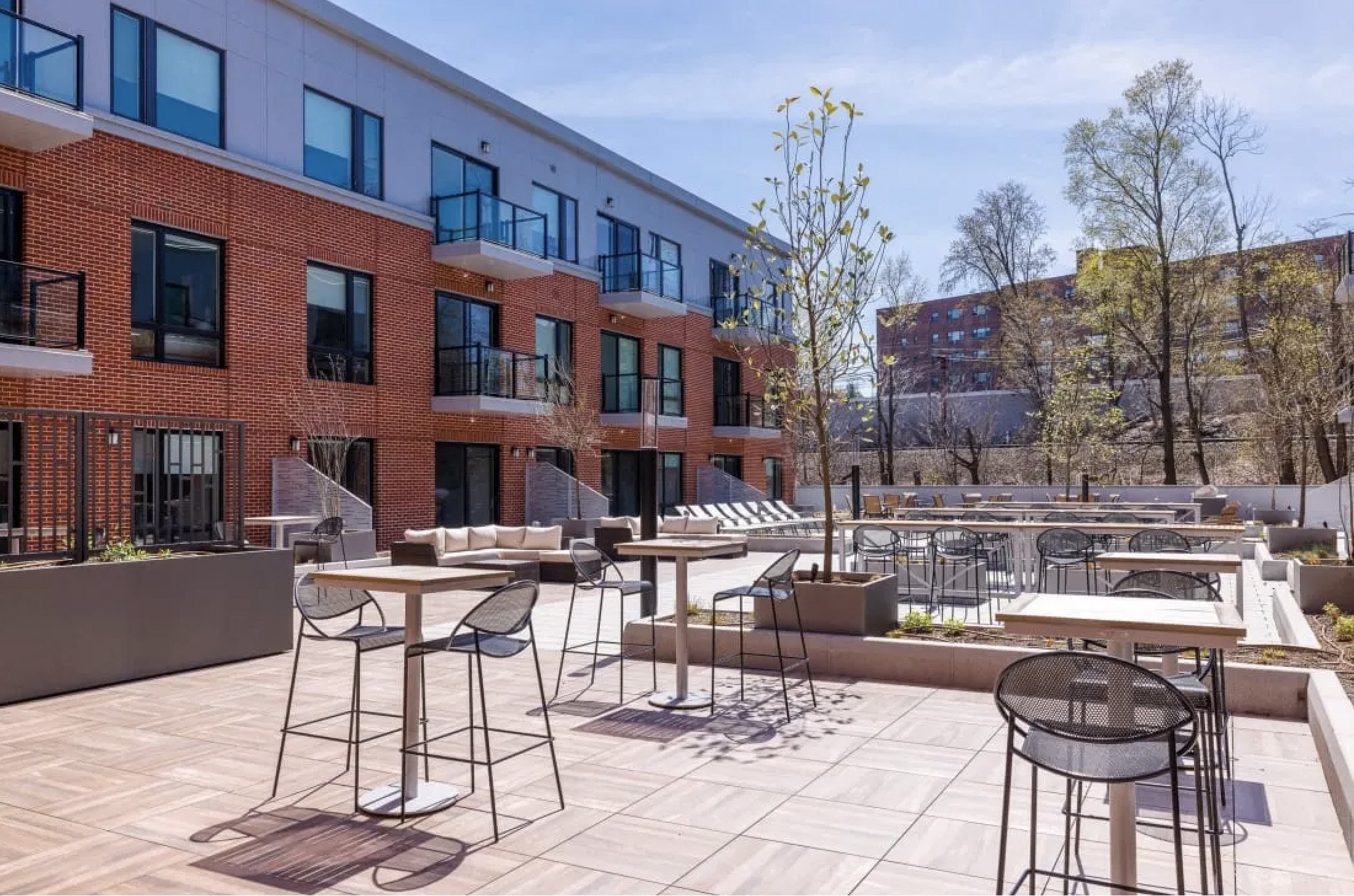 Afeeto-Max-on-Morris-Morristown-NJ-BD-Courtyard-4.jpg