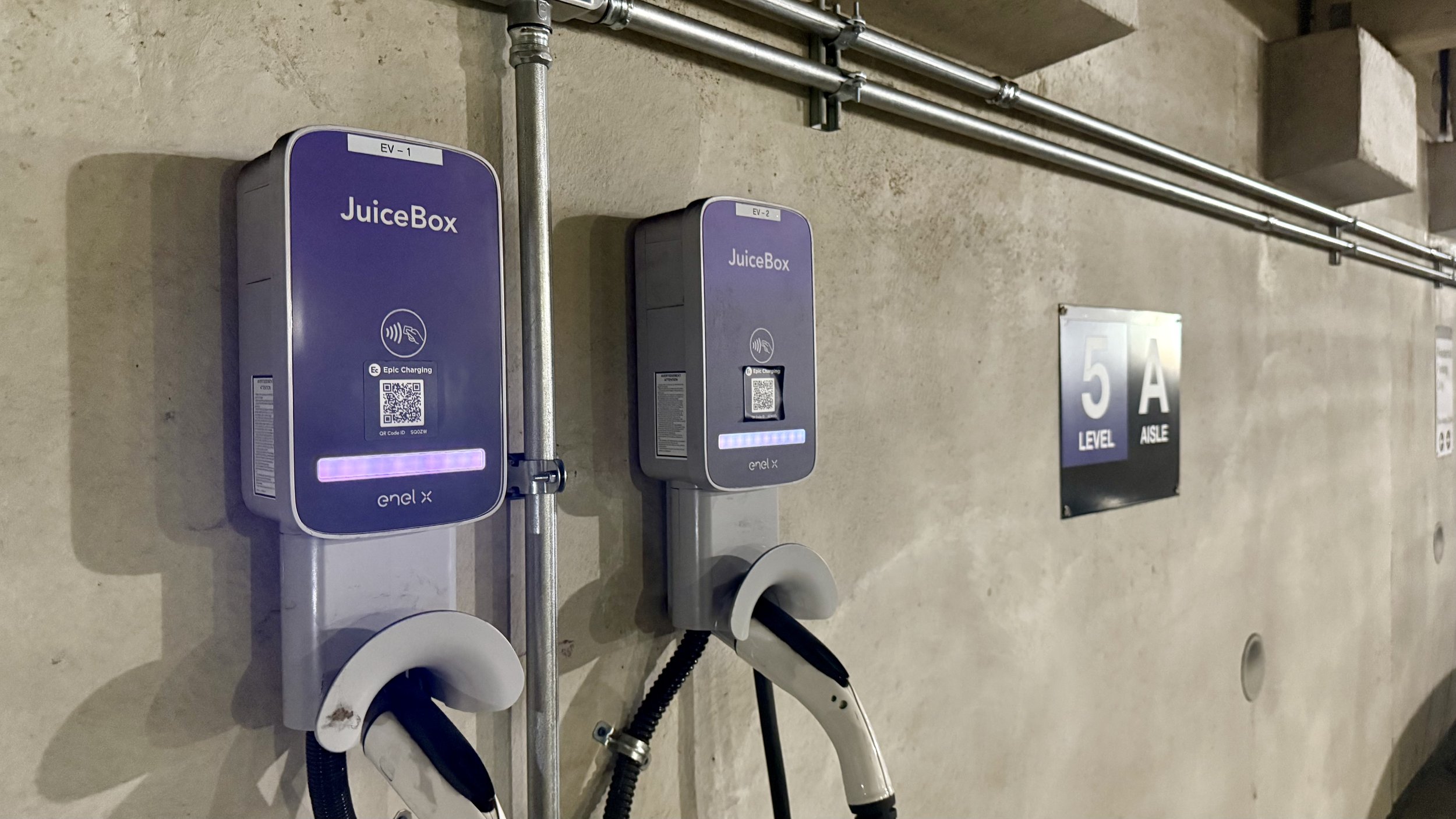 Afeeto-Sofi-at-Morristown-Station-Morristown-NJ-BD-EV-Charging-3.jpeg
