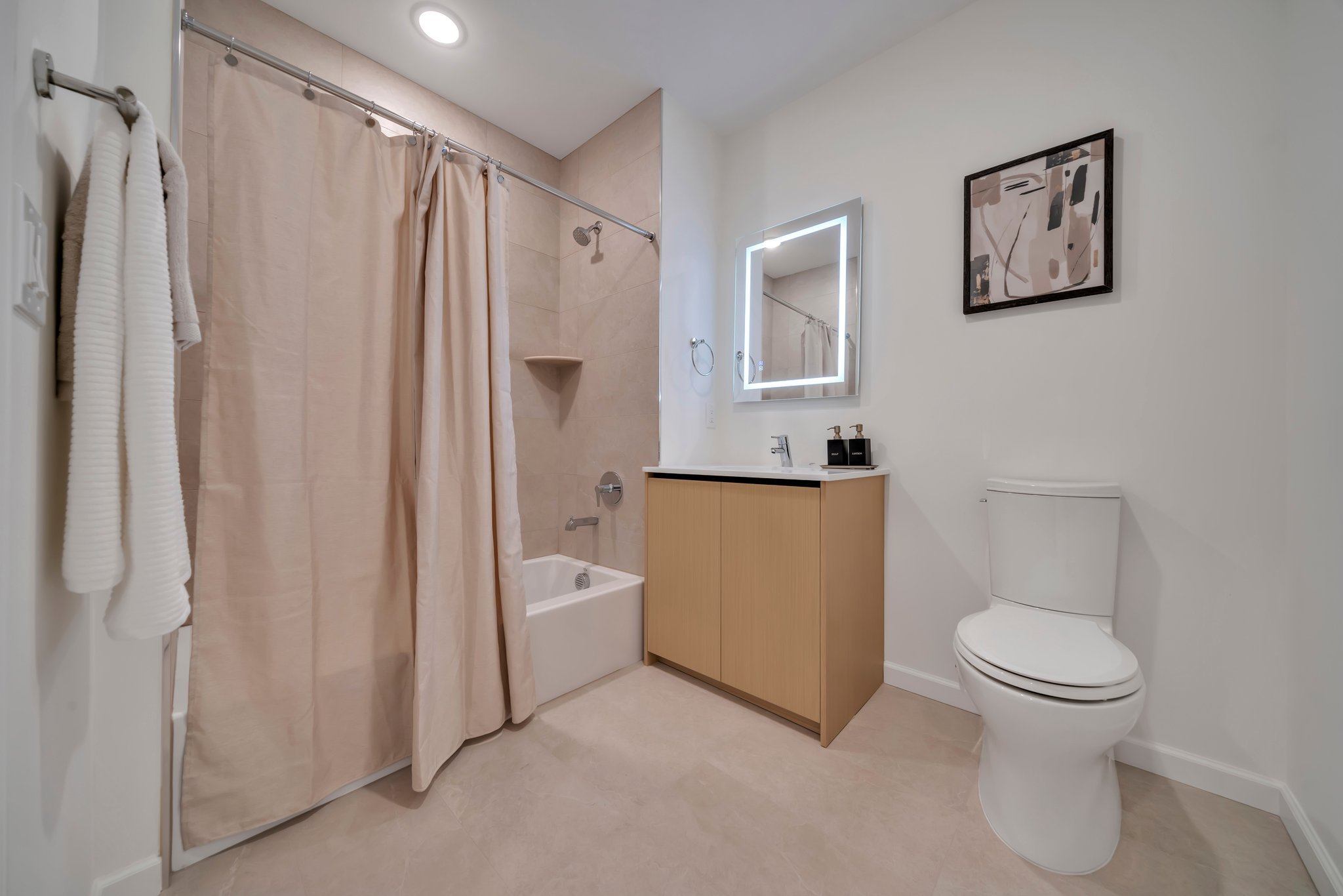 Afeeto-Cannon-House-Morristown-NJ-UD-Bathroom-6.jpg