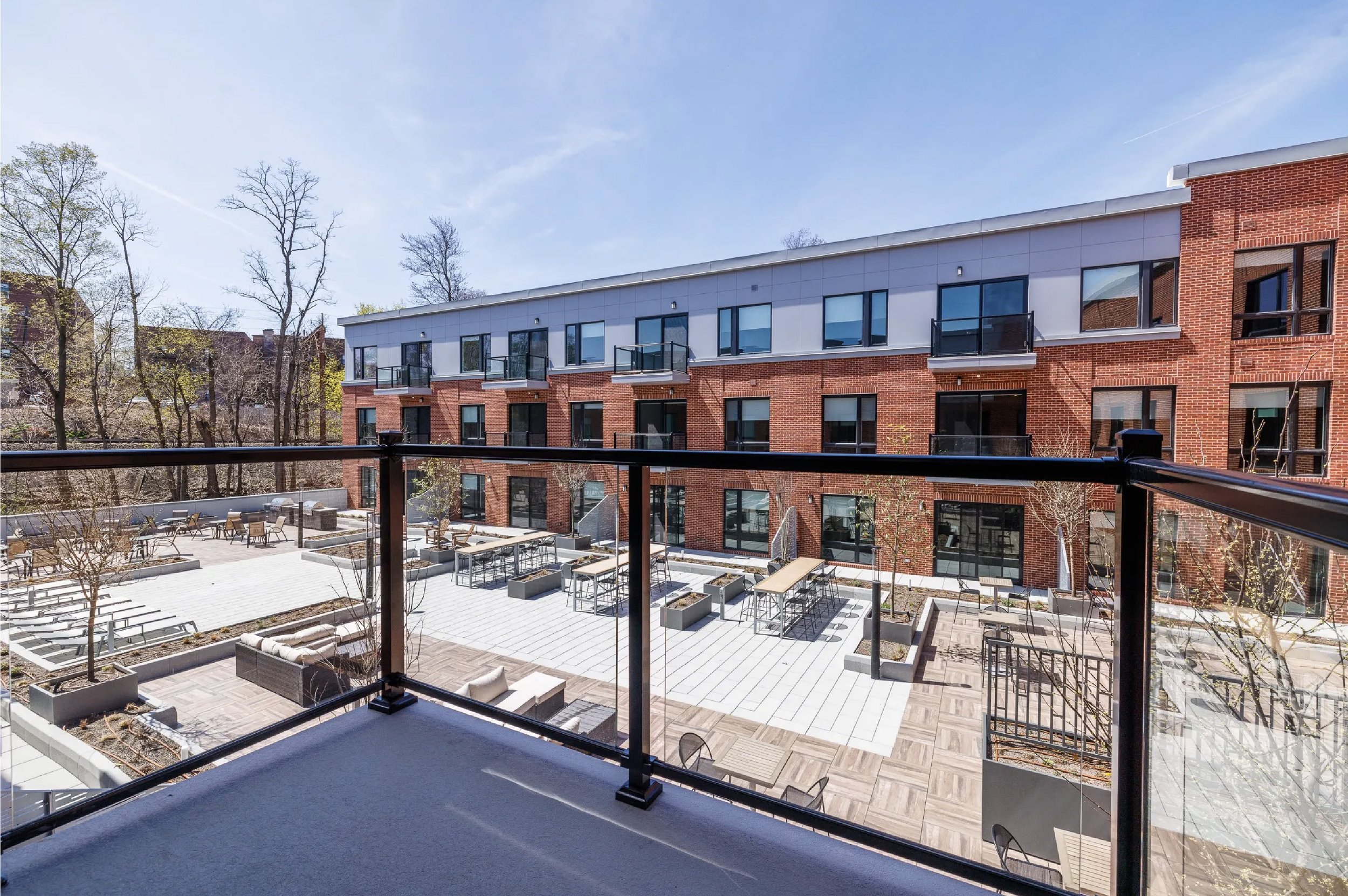 Afeeto-Max-on-Morris-Morristown-NJ-BD-Courtyard-3.jpg