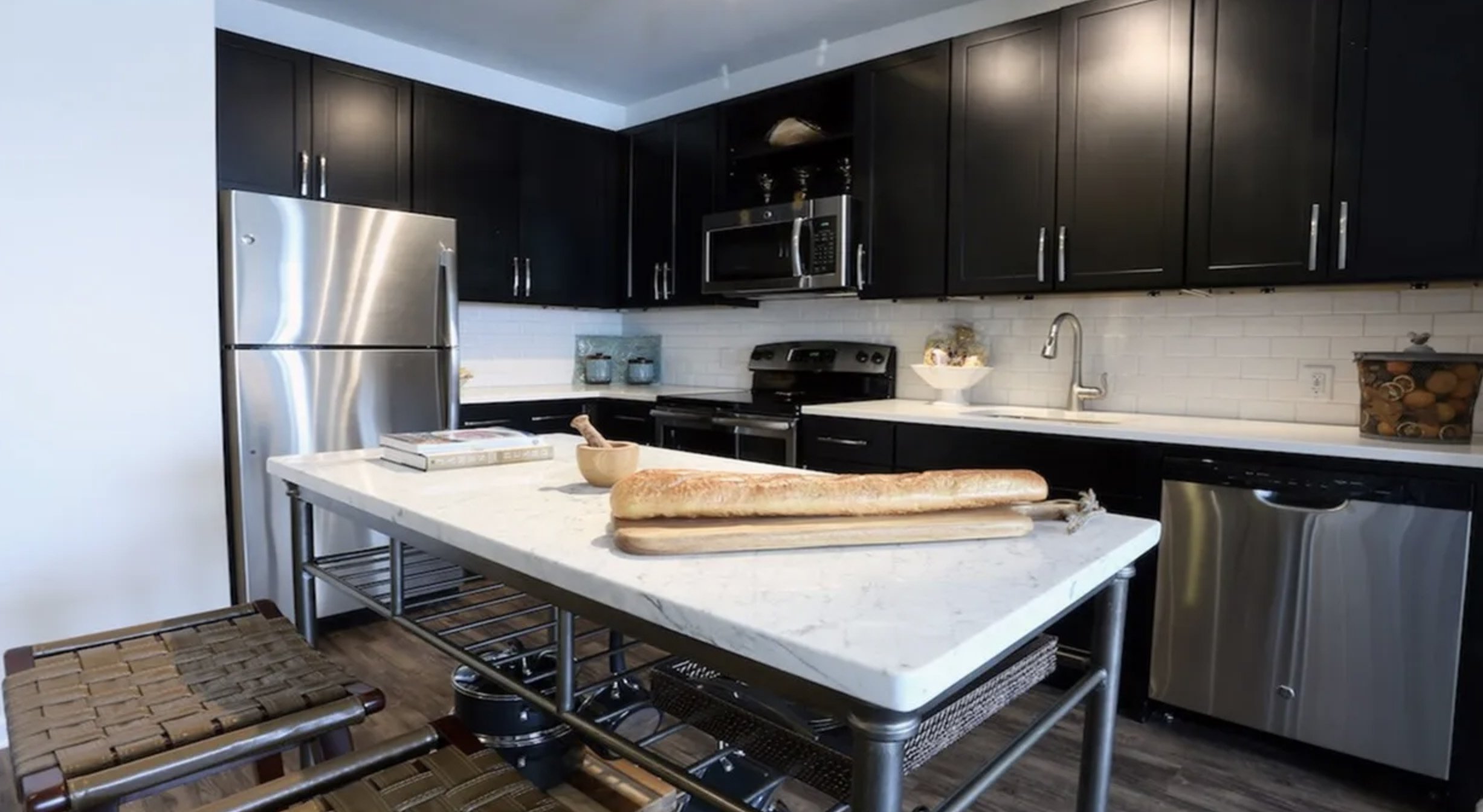 Afeeto-Modera-44-Morristown-NJ-UD-Kitchen-3.jpg