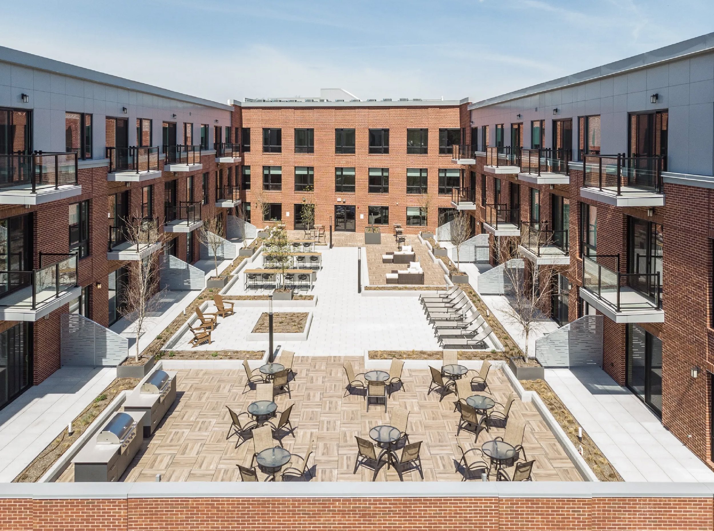 Afeeto-Max-on-Morris-Morristown-NJ-BD-Courtyard-5.jpg