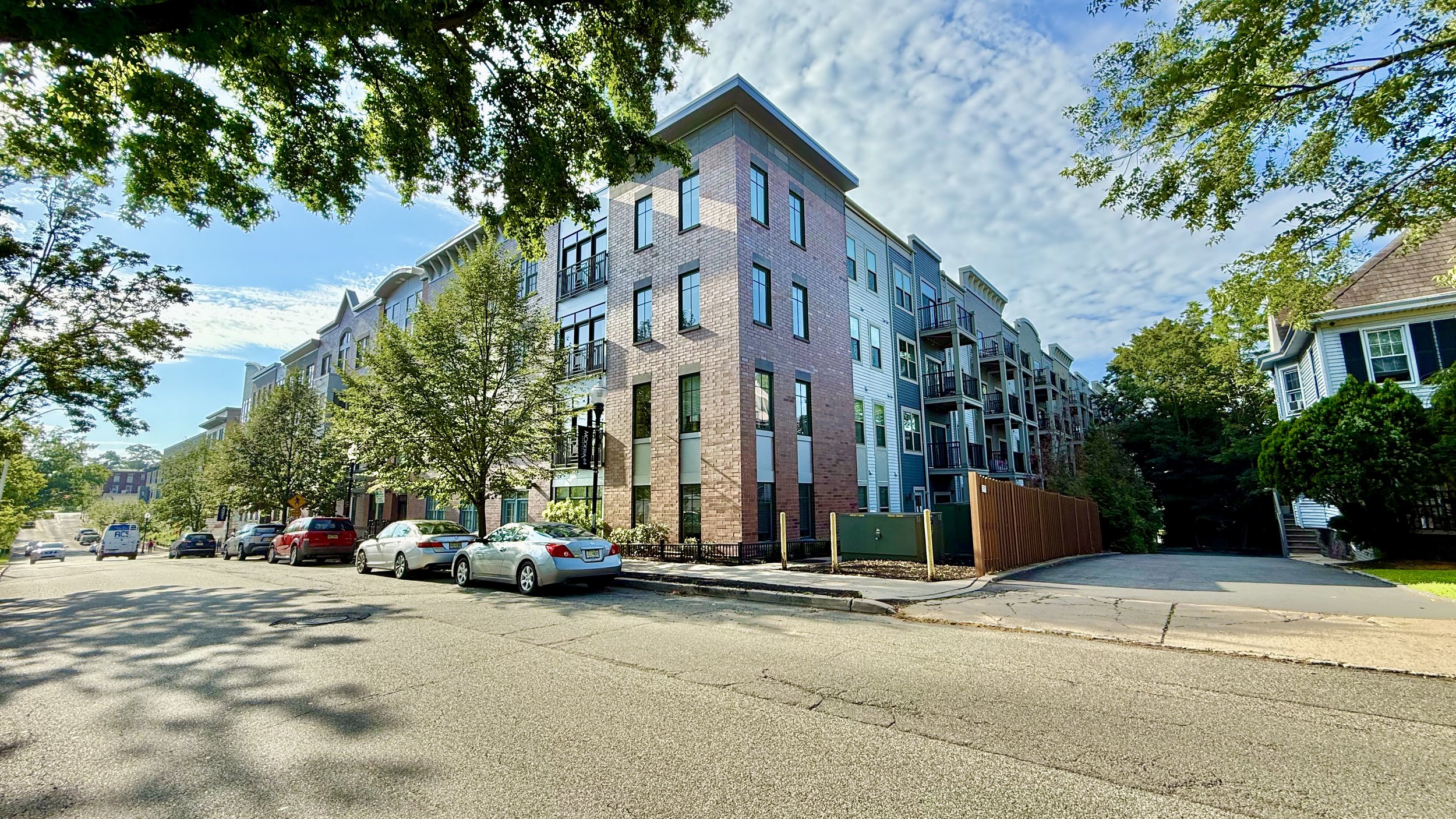 Afeeto-Modera-44-Morristown-NJ-UD-Balcony-2.jpeg