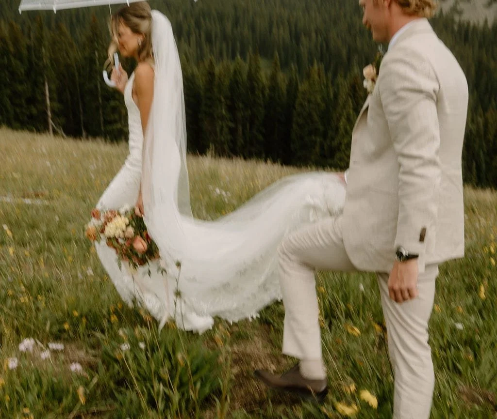 A Dreamy Colorado Mountain Wedding || Breckenridge, CO