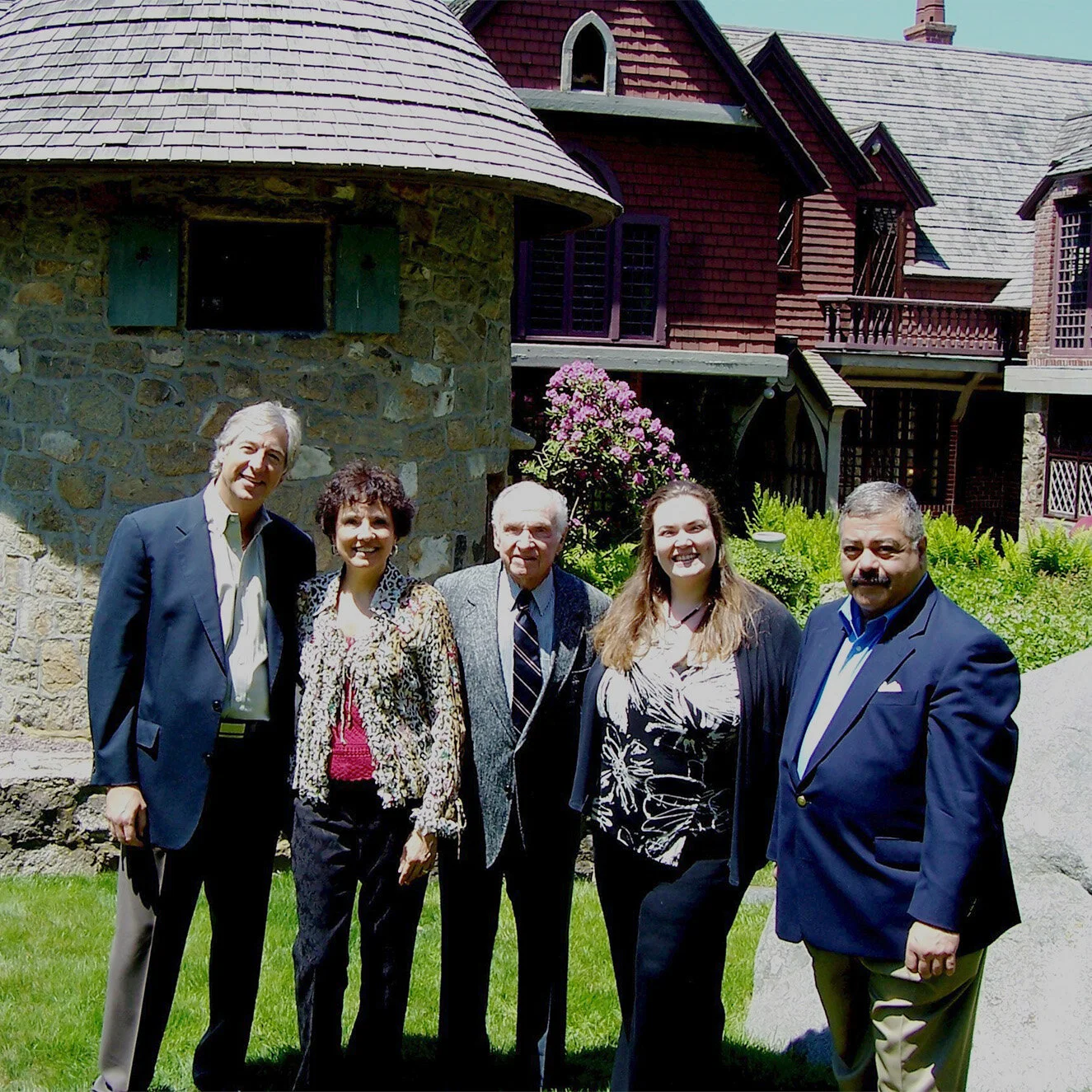 At Beauport, from left, Lance Houpt, Carol Bruce HNE, Bernard Scott, Pillar Garro HNE, and Danny Recoder. HNE/ Historic New England. Photo from 2004