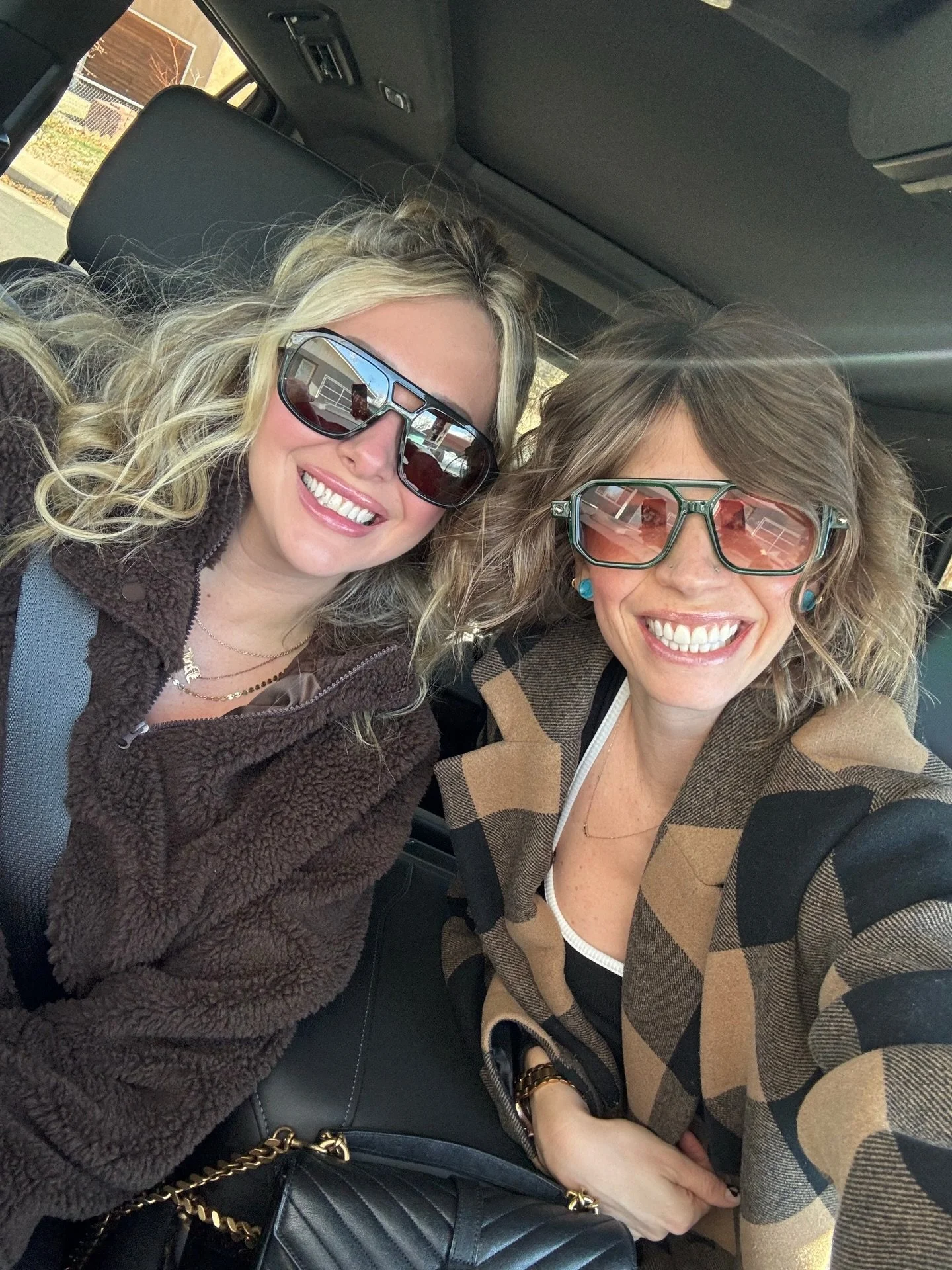 This week has been full of editing, lots of coffee, and somehow atlas is turning 7 🫶🏼😅🔥💖✨ 

#dailylife #lunchdates #coffeedates #workinbetween #momlife