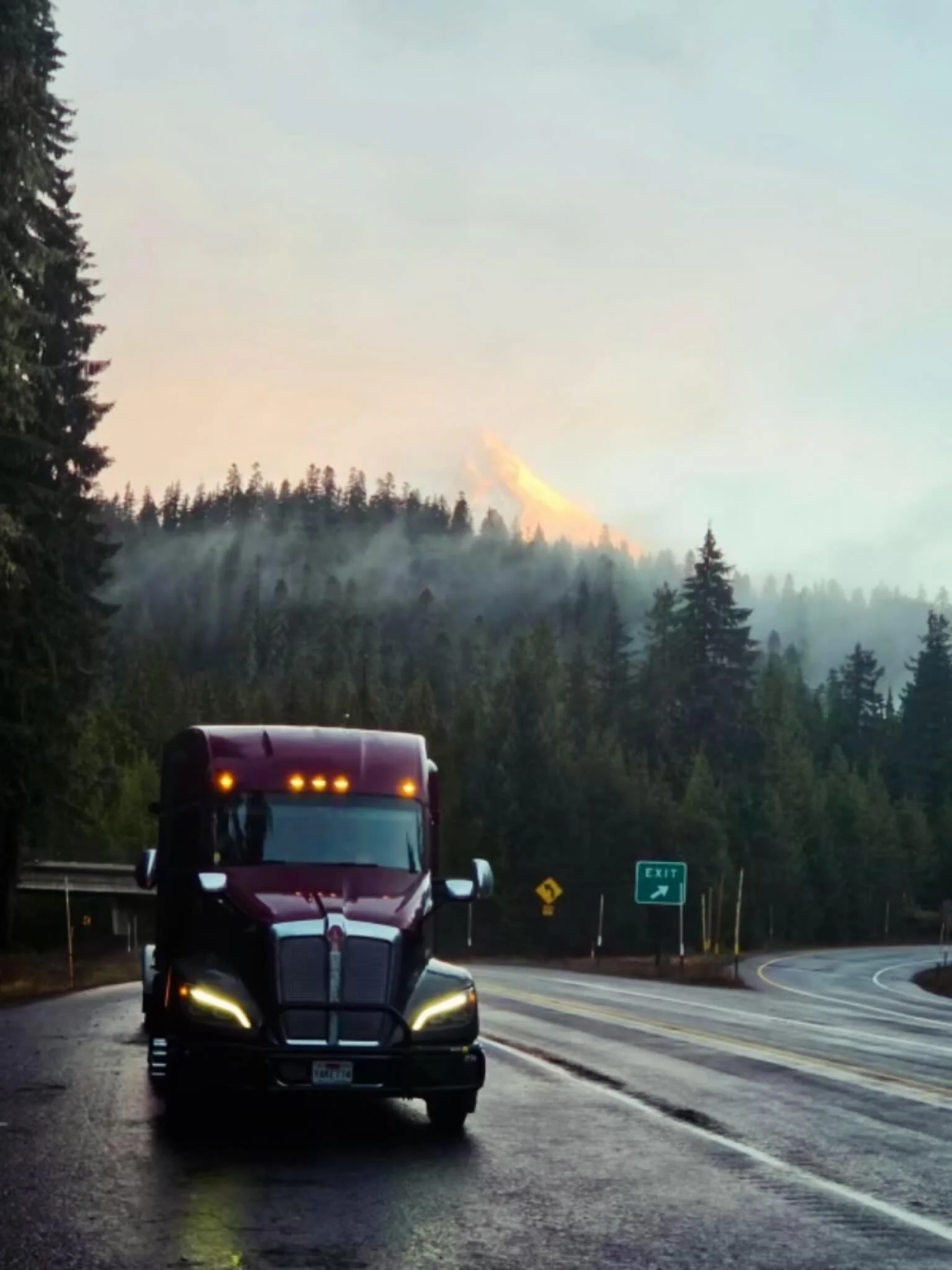 Home for the holidays &mdash; that&rsquo;s what matters most. 🚚🎄
#skikostrucking #SkikosTrucking #Truckers #HomeForTheHolidays #FamilyFirst TruckingLife ThankADriver FoodGradeTanker WeKeepAmericaMoving HolidaySeasonOnTheRoad DriverAppreciation