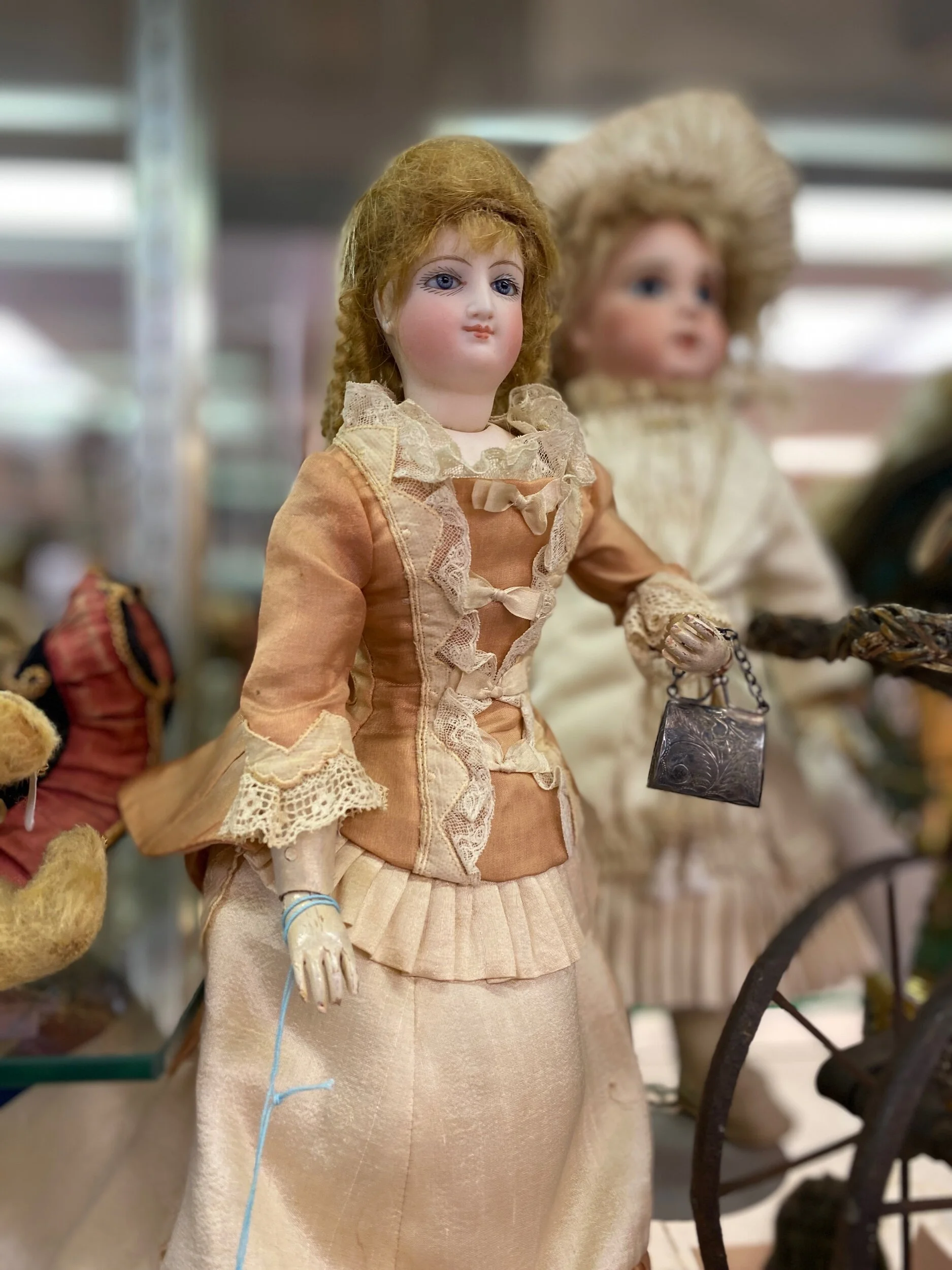 5852DCF0-FBE2-4D27-93D4-391B1541E63D