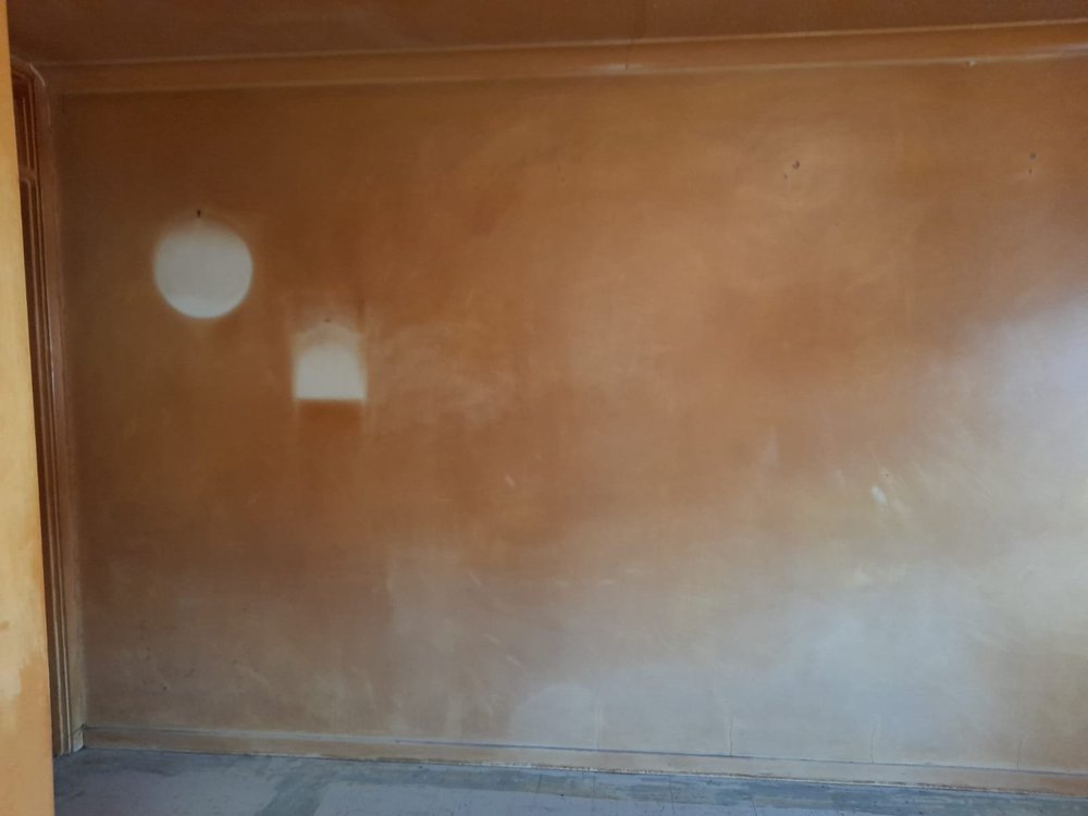 How to Clean Cigarette Smoke off Walls - TipKing Best cleaner to remove cigarette smoke from walls