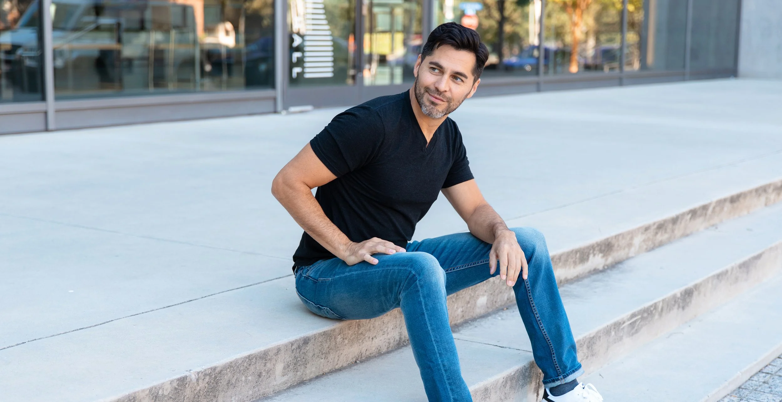 PeterHernandez_TeddyGiles_112321-7_RS_SOCIAL.jpg