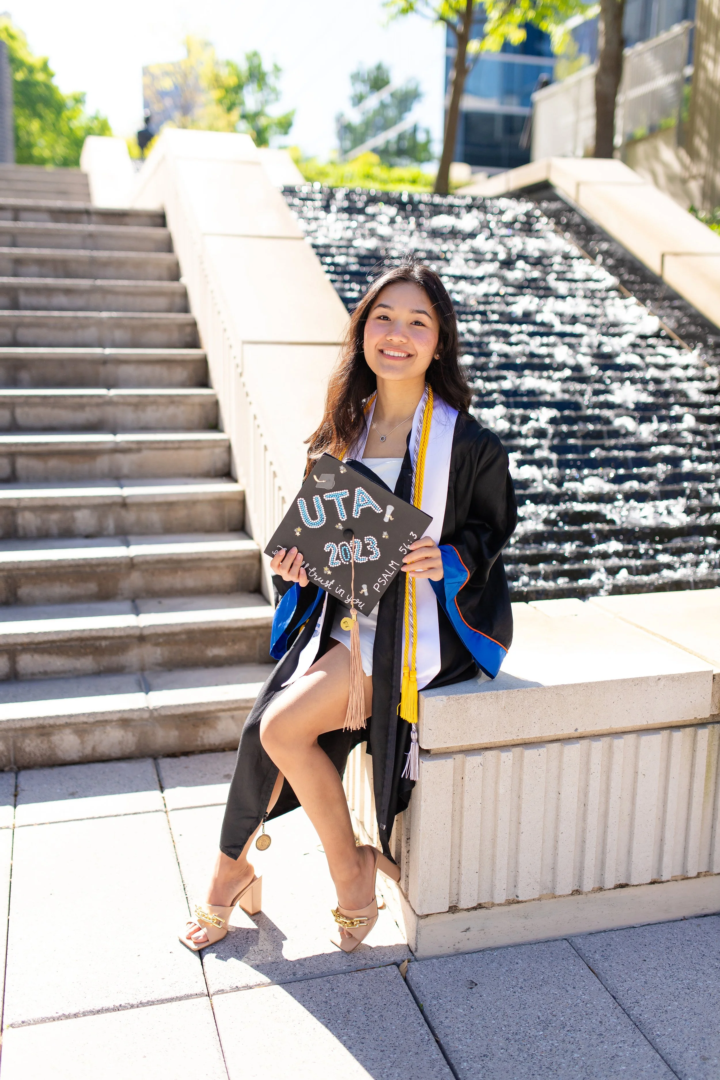 RS_Sui_UTA_GradSession_DFWPhotographer_TeddyGiles-4.jpg