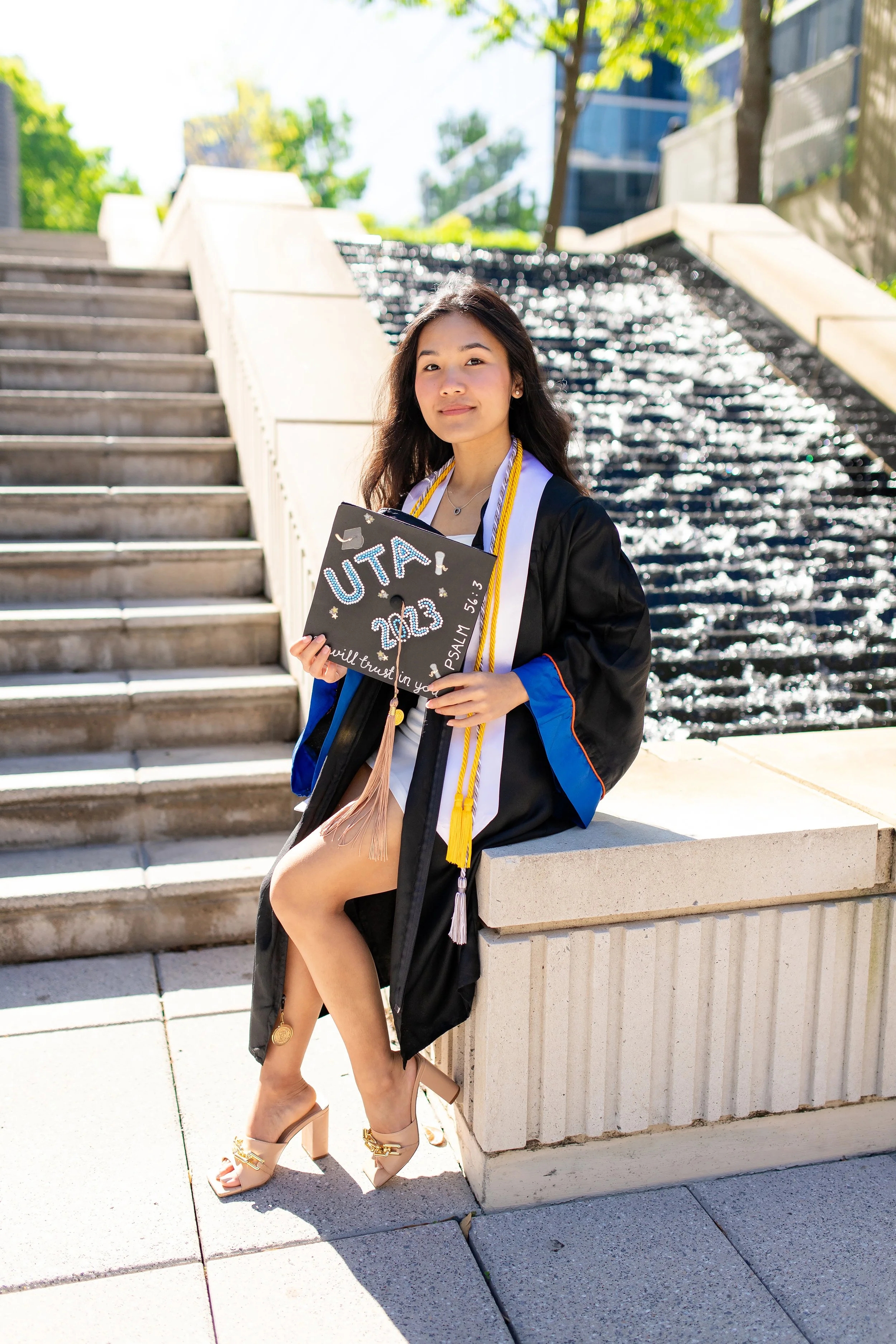 RS_Sui_UTA_GradSession_DFWPhotographer_TeddyGiles-2.jpg