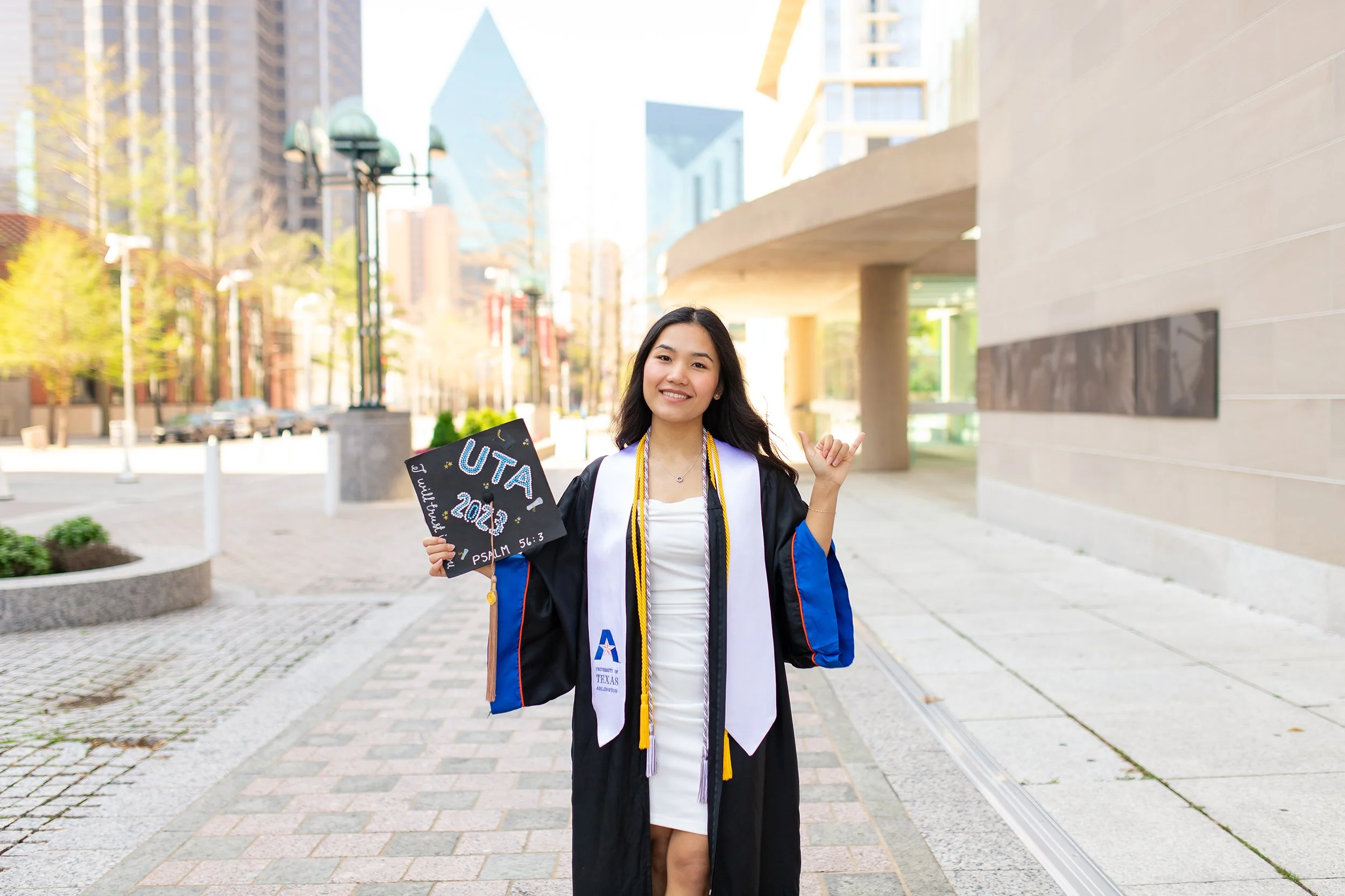 RS_Sui_UTA_GradSession_DFWPhotographer_TeddyGiles-26.jpg