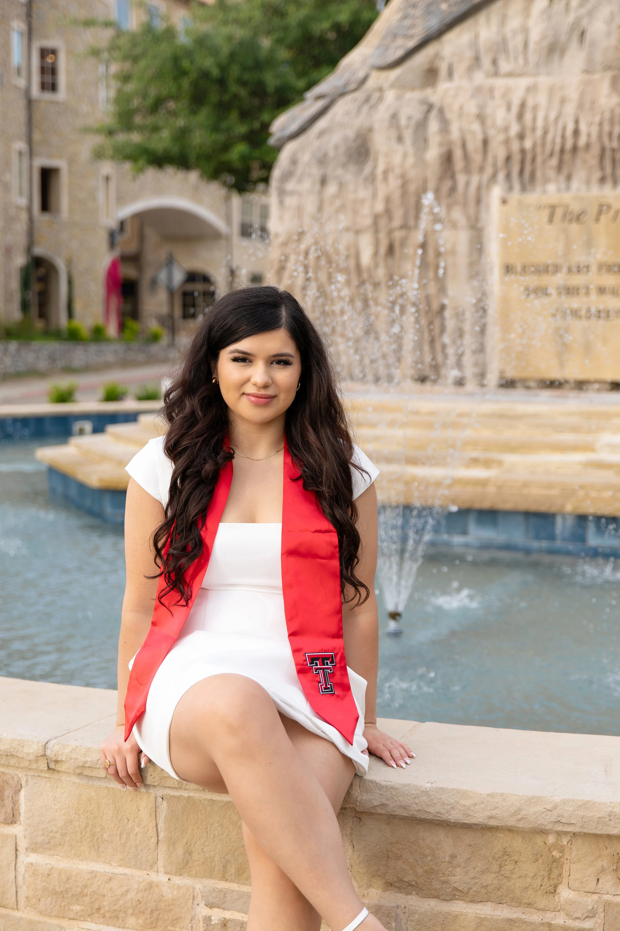 RS_Wendy_TexasTechUniversity_GradSession_DFWPhotographer_TeddyGiles-15.jpg