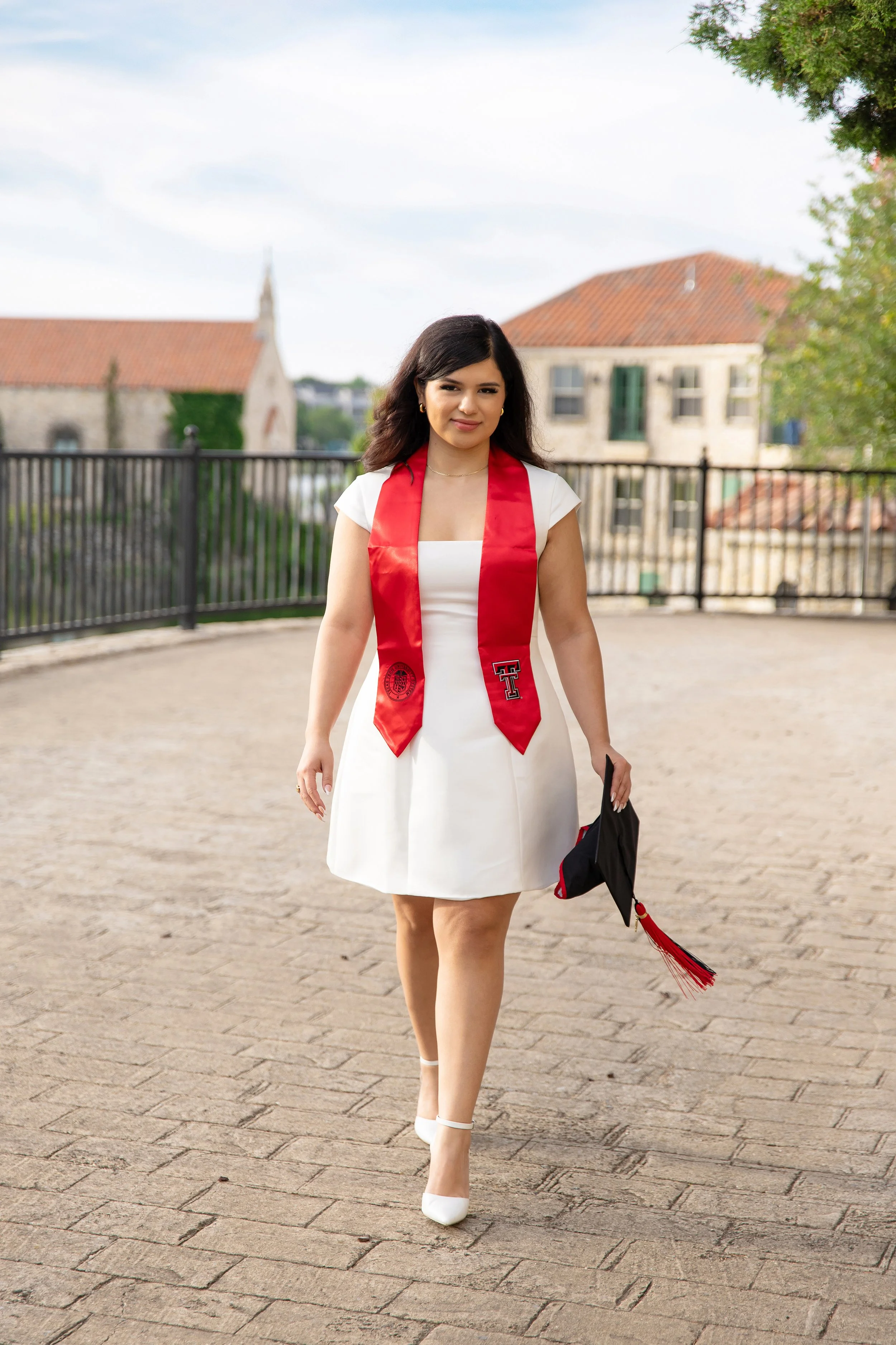 RS_Wendy_TexasTechUniversity_GradSession_DFWPhotographer_TeddyGiles-37.jpg