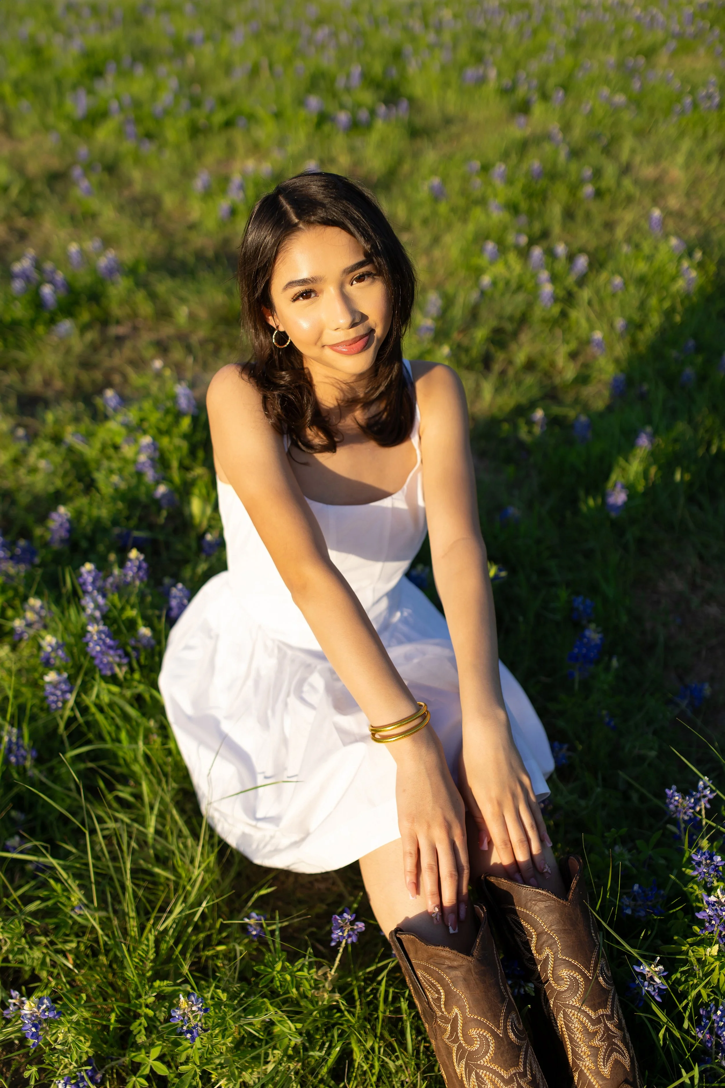 RS_Alana_SeniorSession_BluebonnetField_DFWPhotographer_TeddyGiles-9.jpg