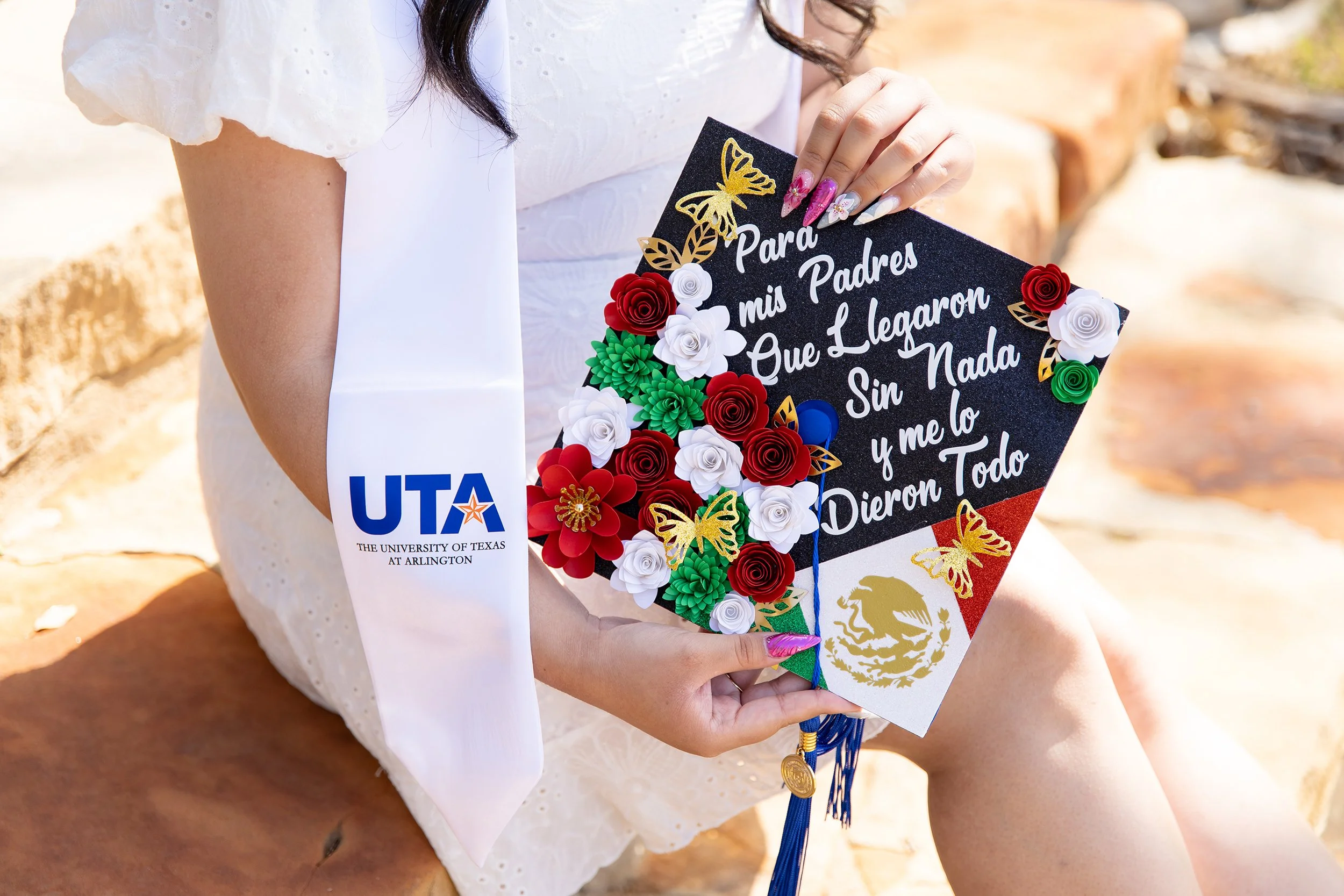 RS_Elena_UTA_GradSession_DFWPhotographer_TeddyGiles-12.jpg