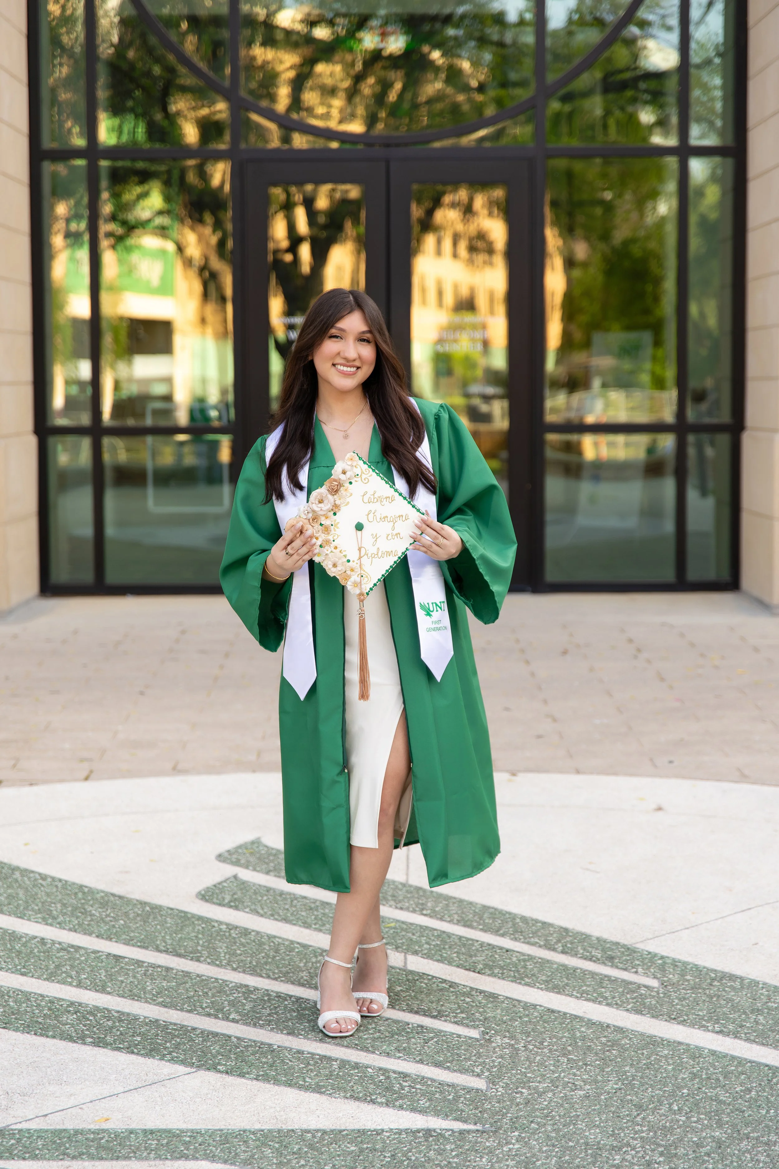 RS_Thania_UNT_GradSession_DFWPhotographer_TeddyGiles-6.jpg