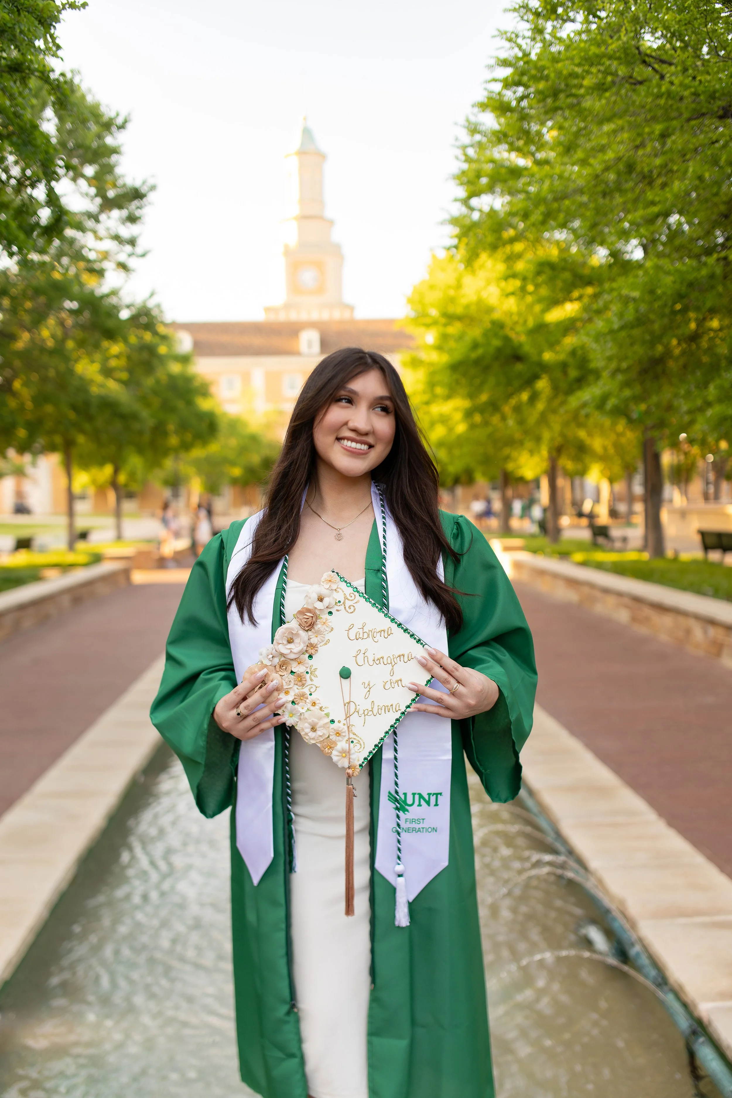 RS_Thania_UNT_GradSession_DFWPhotographer_TeddyGiles-20.jpg