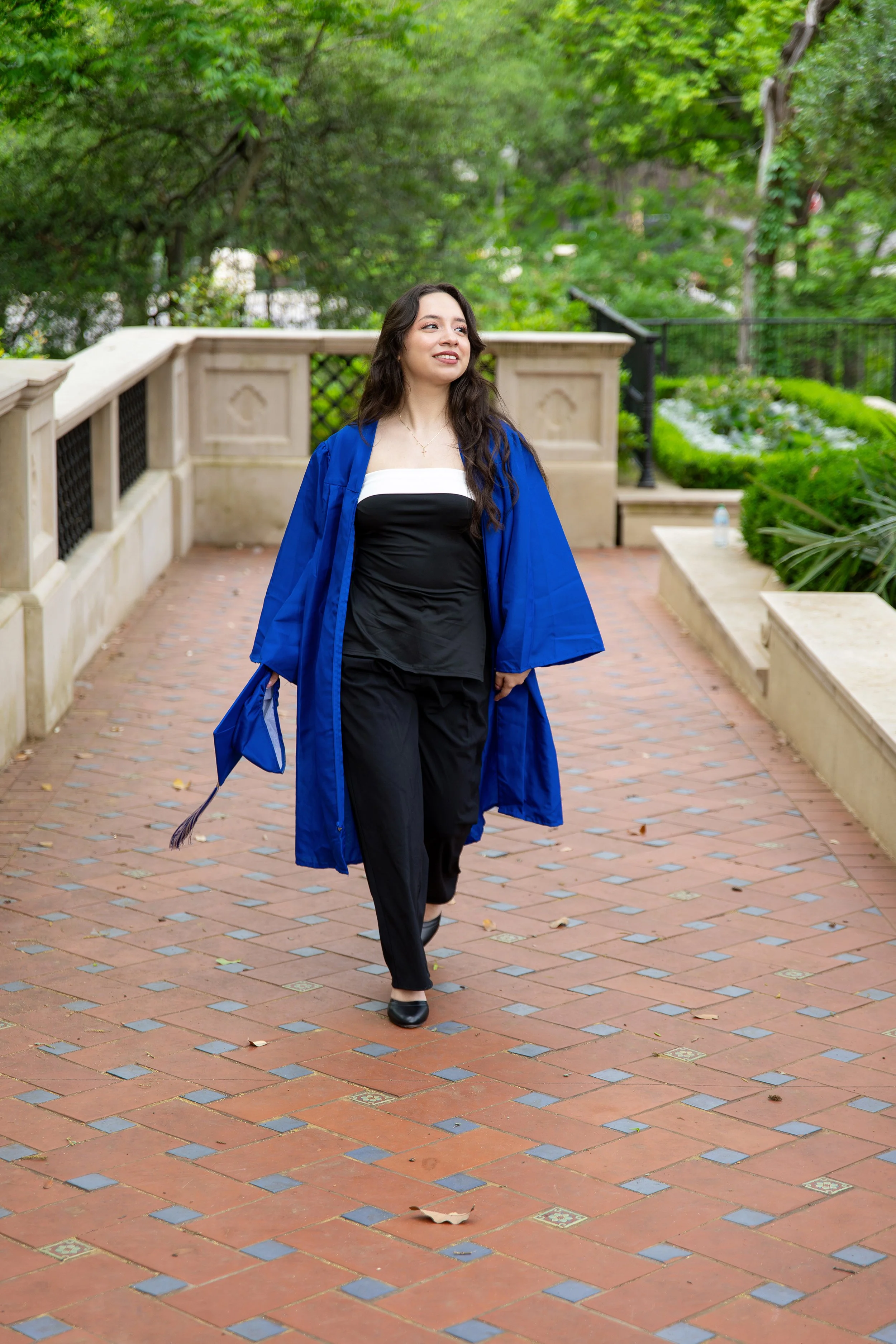 RS_Janet_DallasCollege_GradSession_DFWPhotographer_TeddyGiles-27.jpg