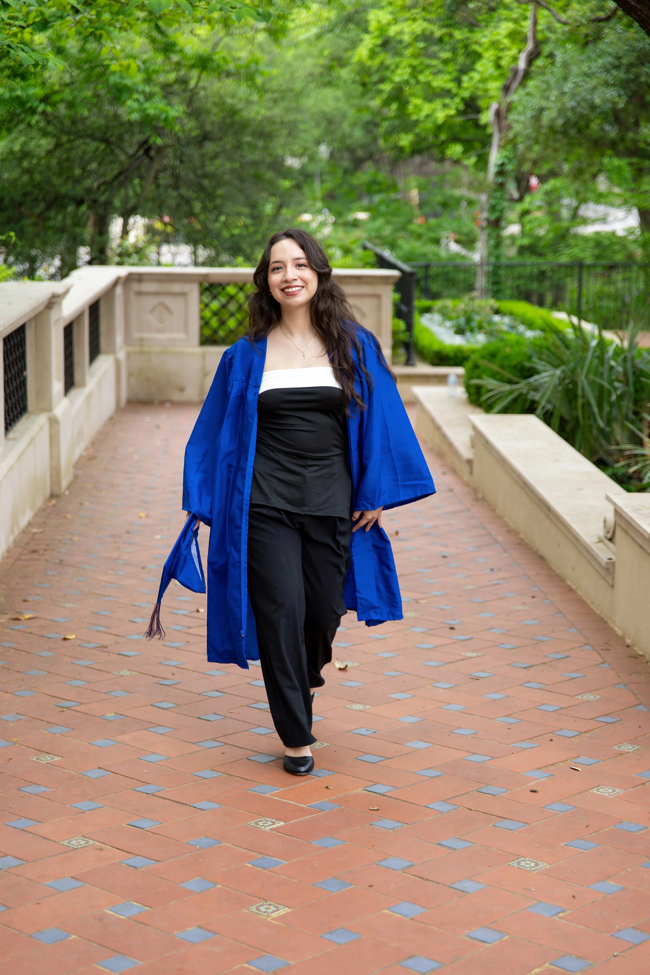 RS_Janet_DallasCollege_GradSession_DFWPhotographer_TeddyGiles-28.jpg