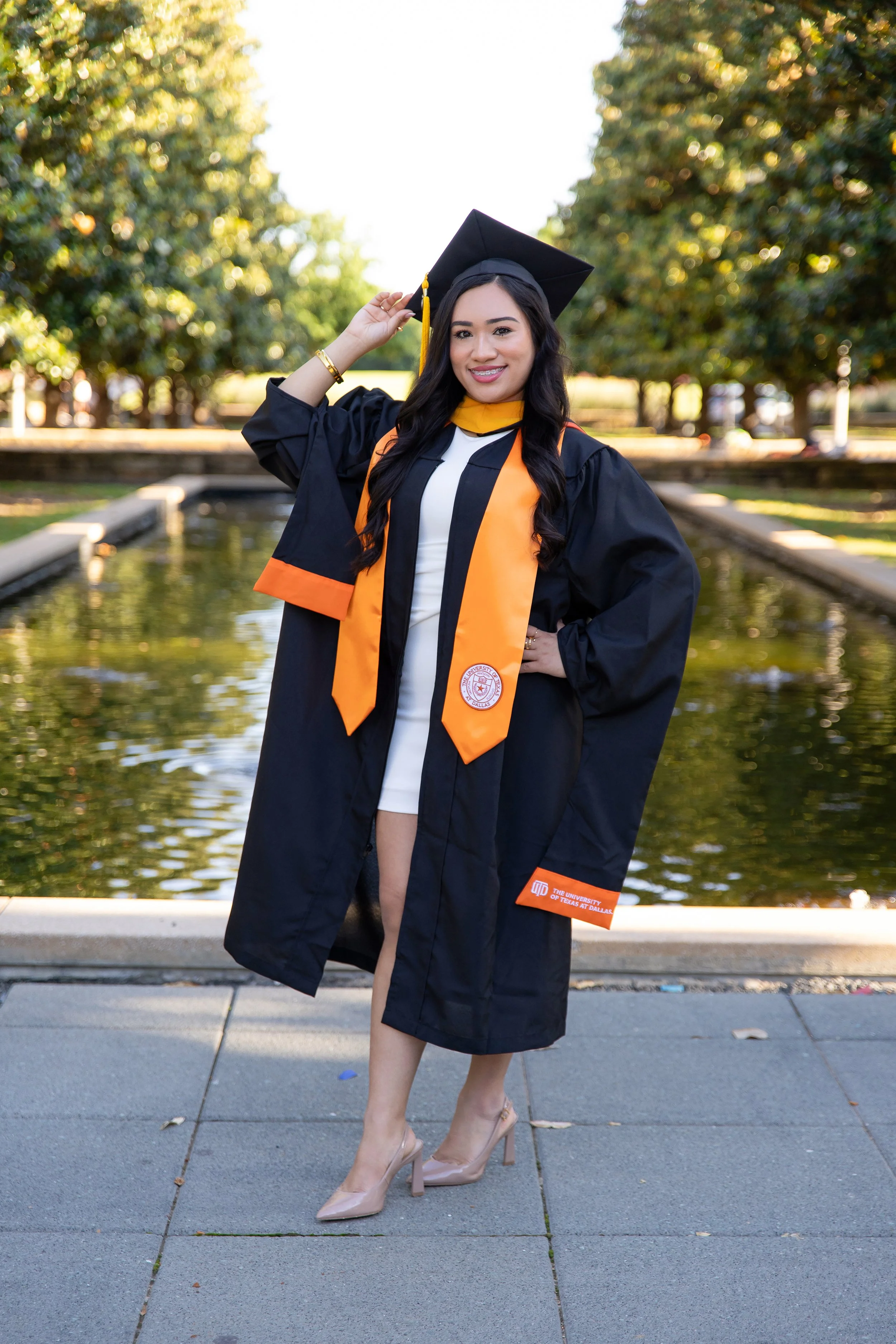 RS_Jasmyn_UTD-GradSession_DFWPhotographer_TeddyGiles-7.jpg