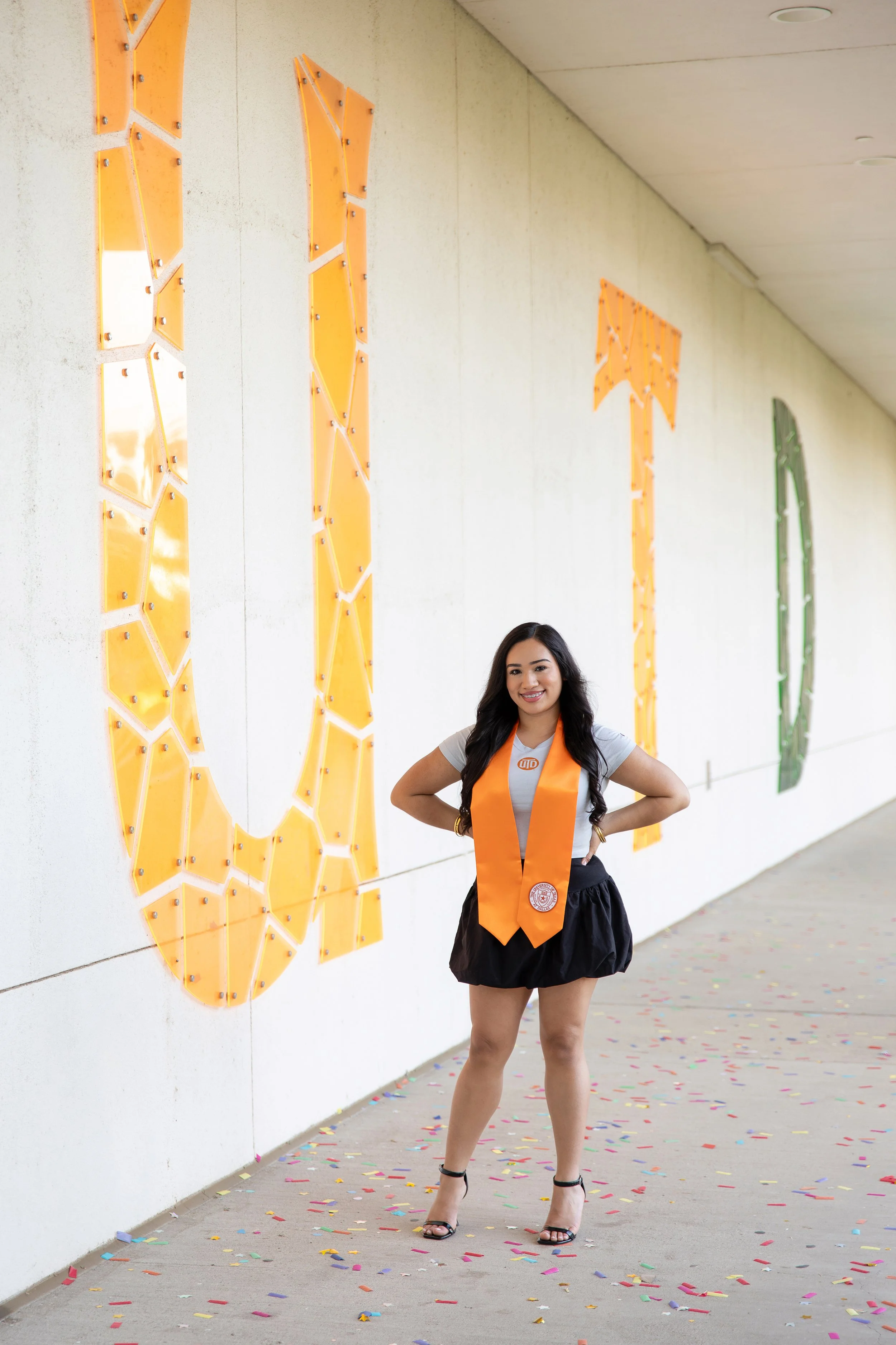 RS_Jasmyn_UTD-GradSession_DFWPhotographer_TeddyGiles-19.jpg