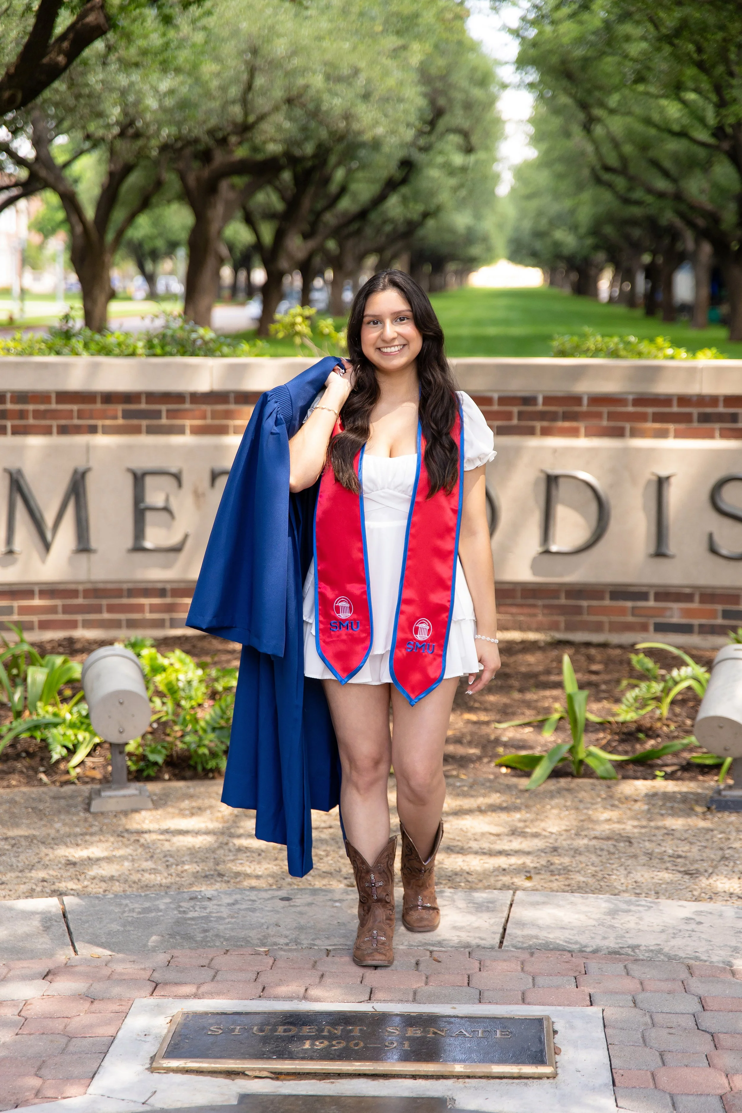 RS_Patricia_SMU_GradSession_DFWPhotographer_TeddyGiles-29.jpg