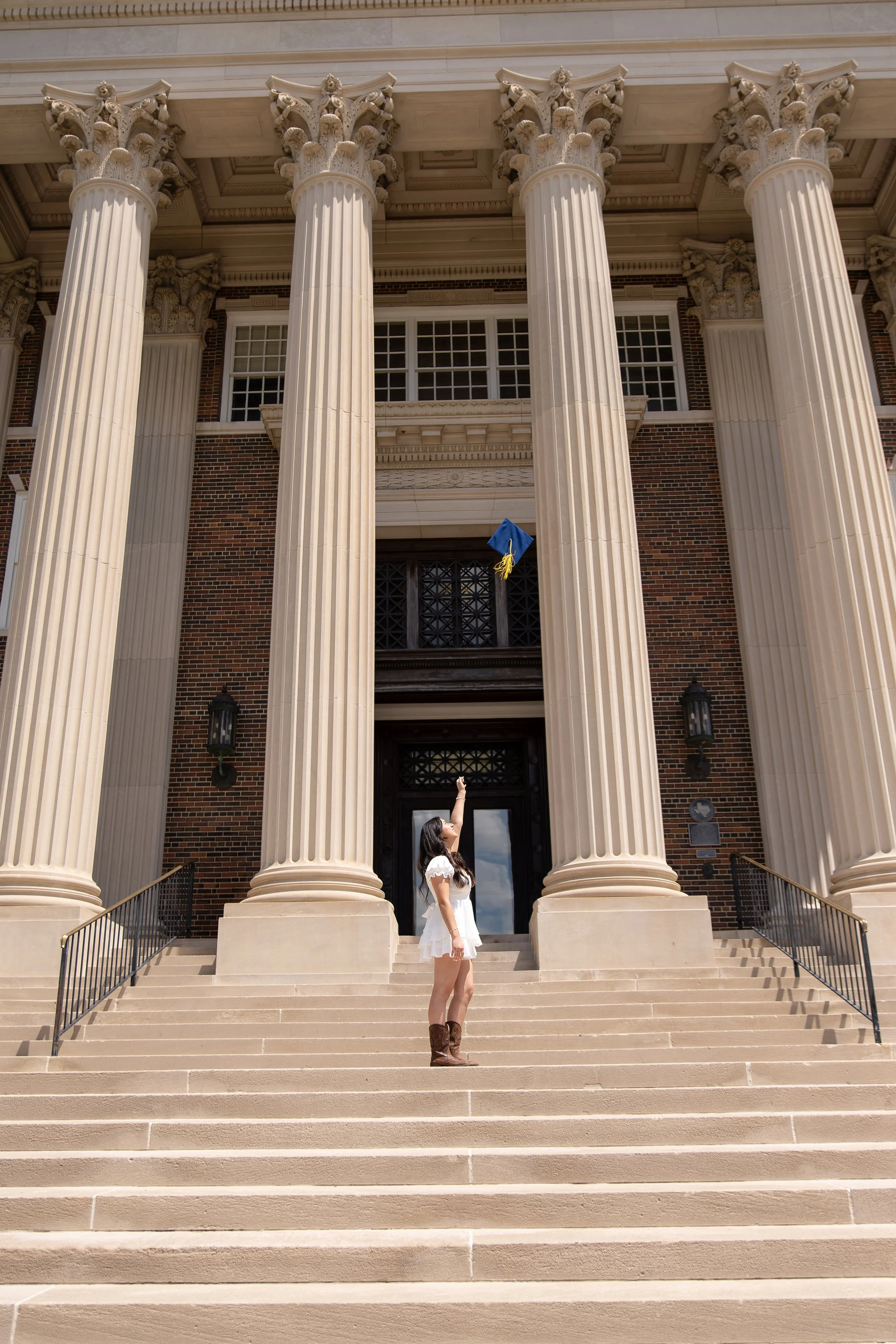 RS_Patricia_SMU_GradSession_DFWPhotographer_TeddyGiles-34.jpg