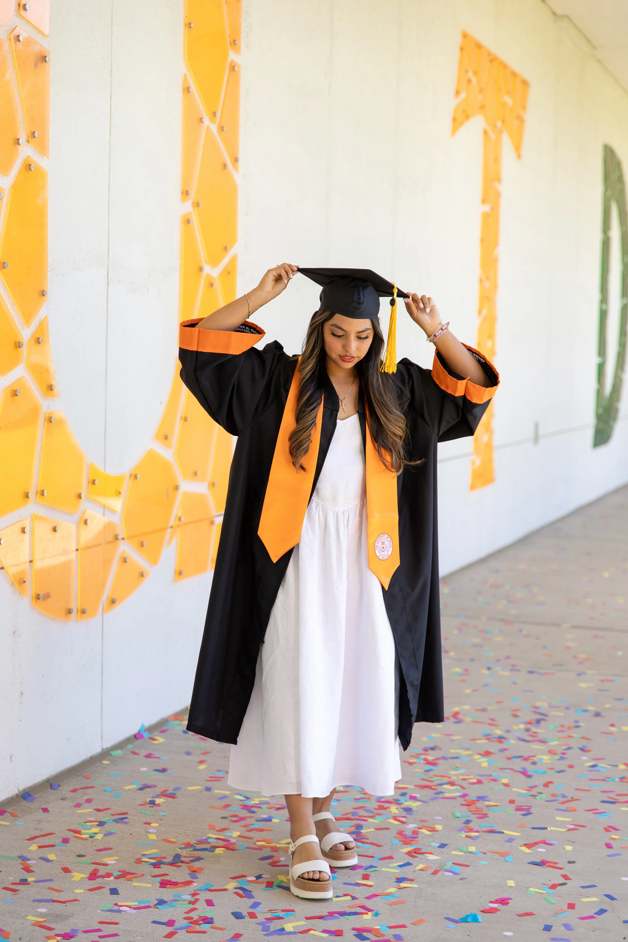 RS_Laura_UTD_GradSession_DFWPhotographer_TeddyGiles-13.jpg