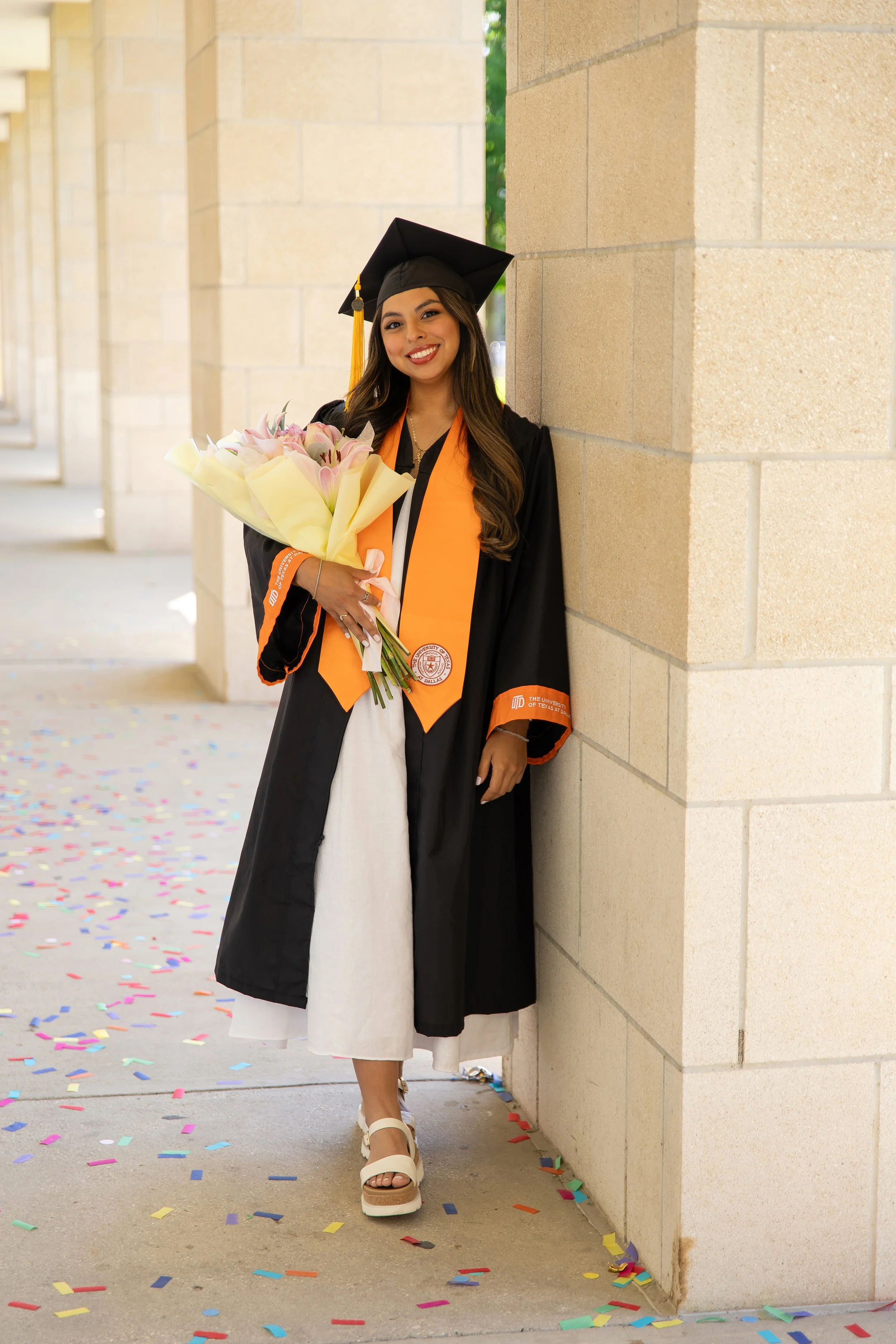 RS_Laura_UTD_GradSession_DFWPhotographer_TeddyGiles-17.jpg
