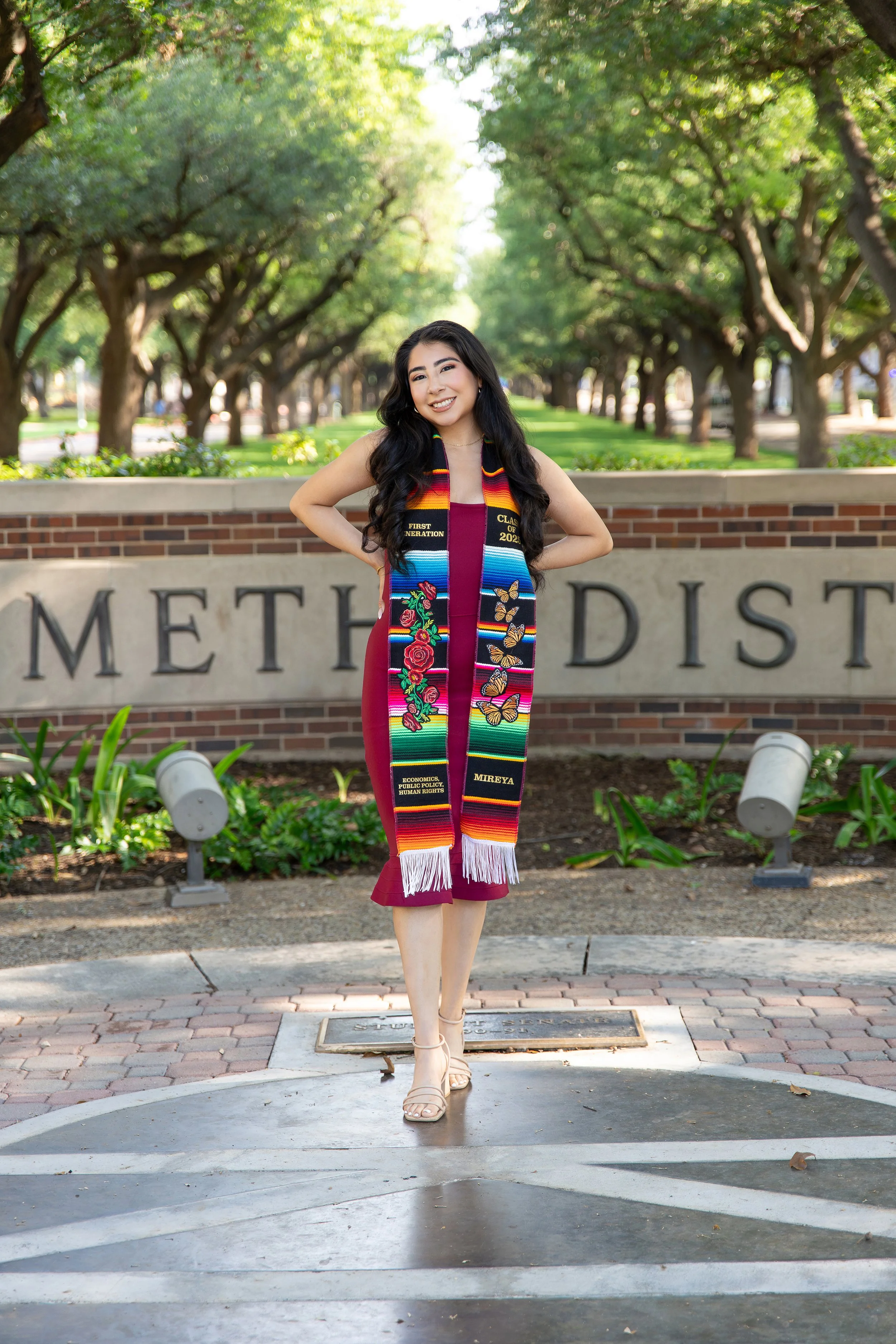 RS_Mireya_SMU_GradSession_DFWPhotographer_TeddyGiles-2.jpg