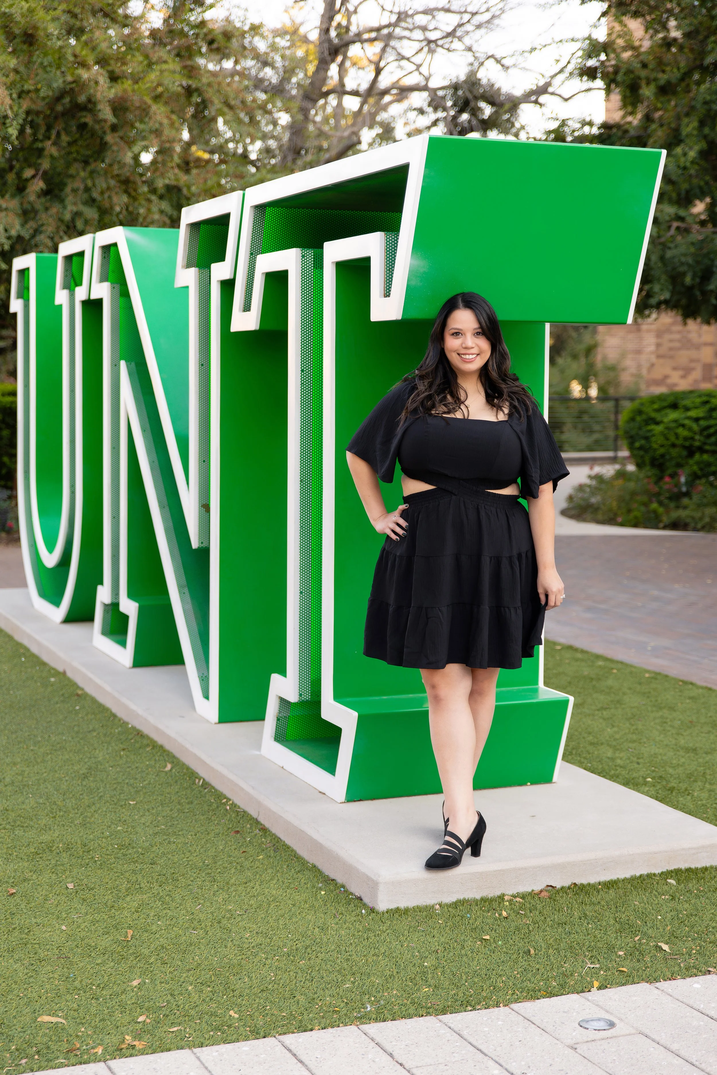 RS_Staci_UNT_GradSession_DFWPhotographer_TeddyGiles-2.jpg
