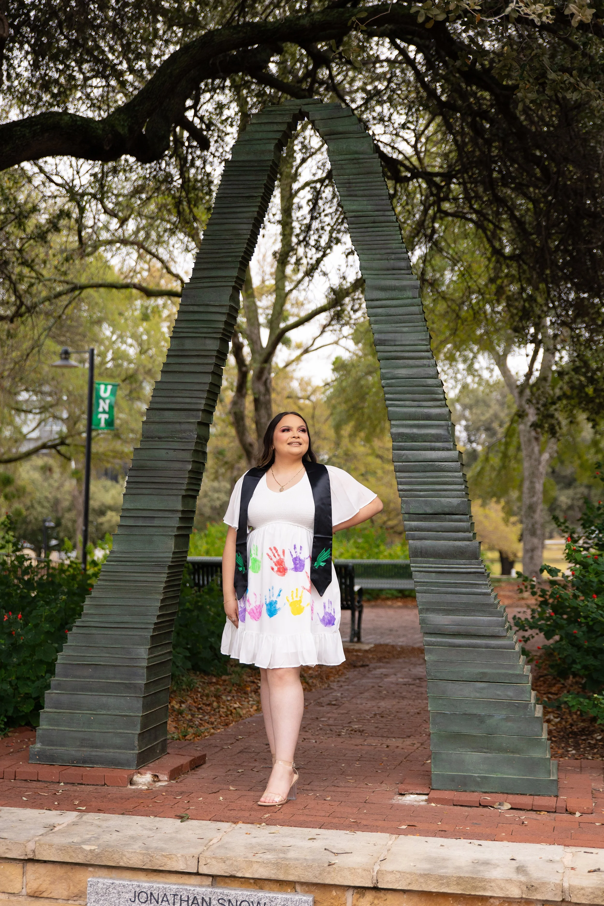 RS_Briselda_UNT_GradSession_DFWPhotographer_TeddyGiles-28.jpg