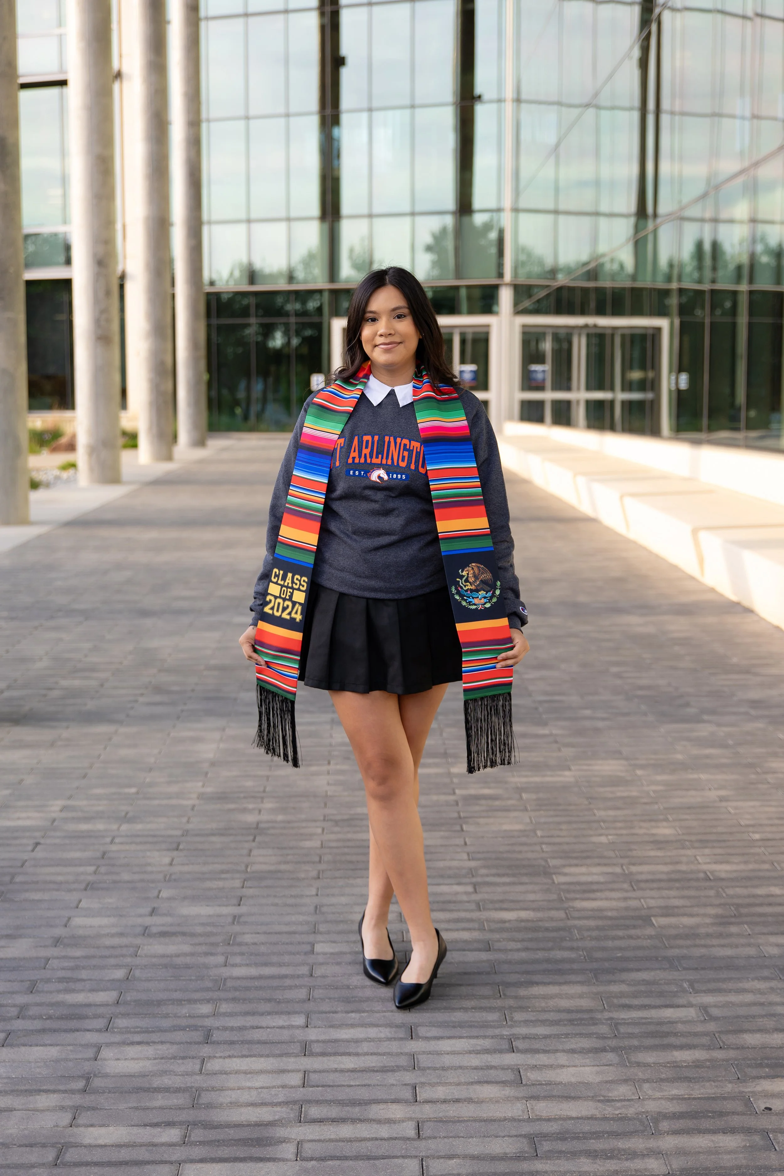 RS_Crystal_UTA_GradSession_DFWPhotographer_TeddyGiles-2.jpg