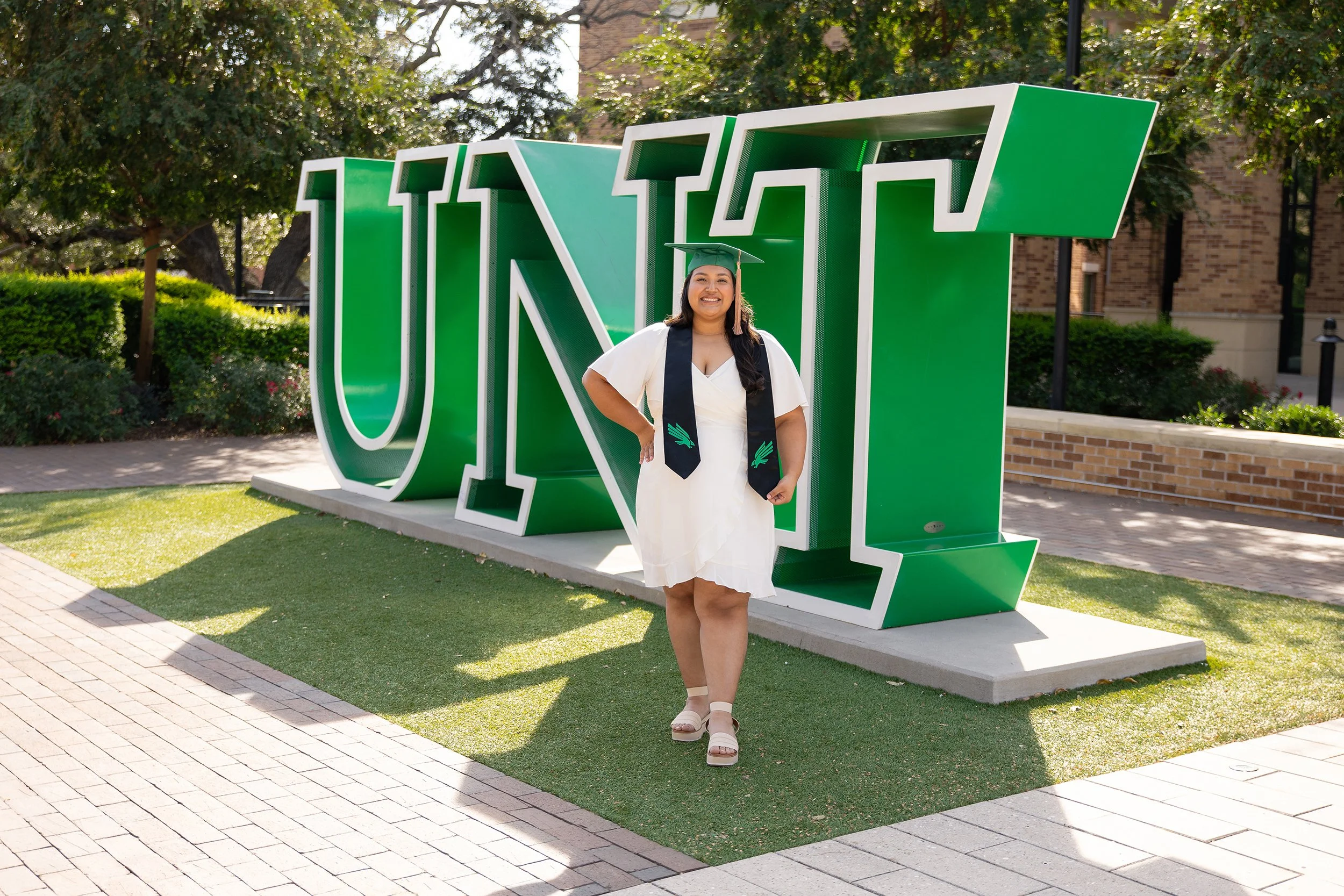 RS_Camilla_UNT_GradSession_DFWPhotographer_TeddyGiles-9.jpg