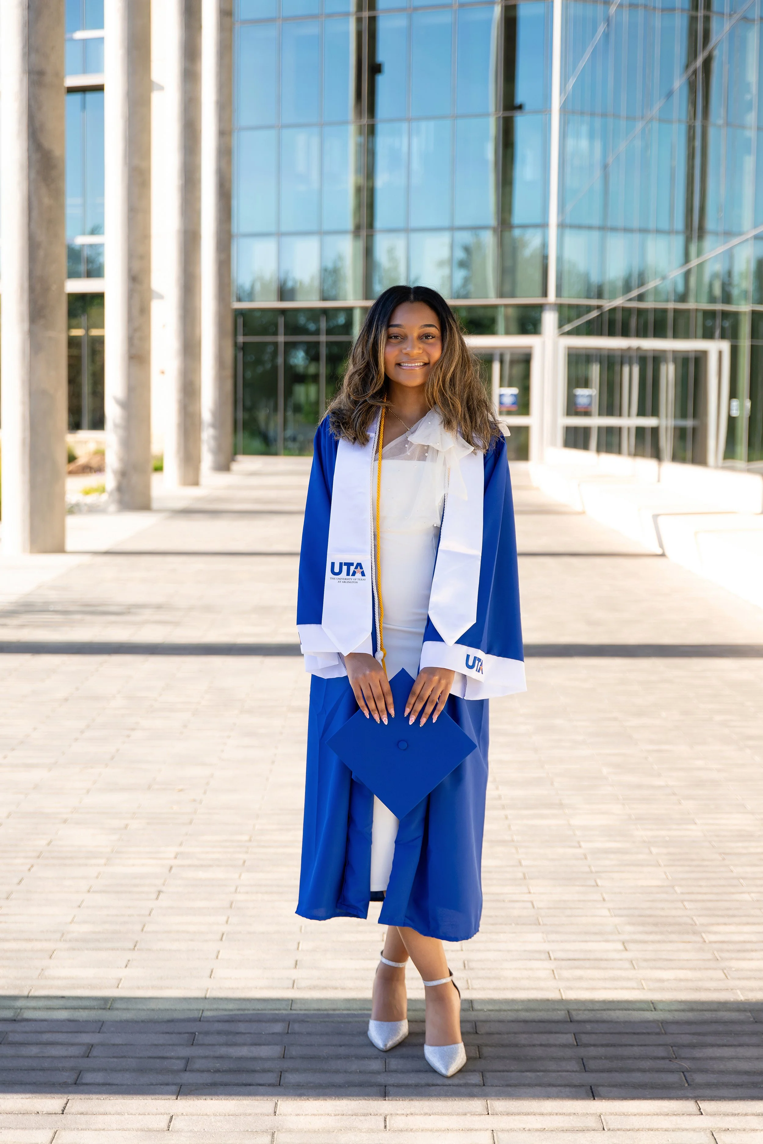 RS_Taylor_UTA_GradSession_DFWPhotographer_TeddyGiles-1.jpg