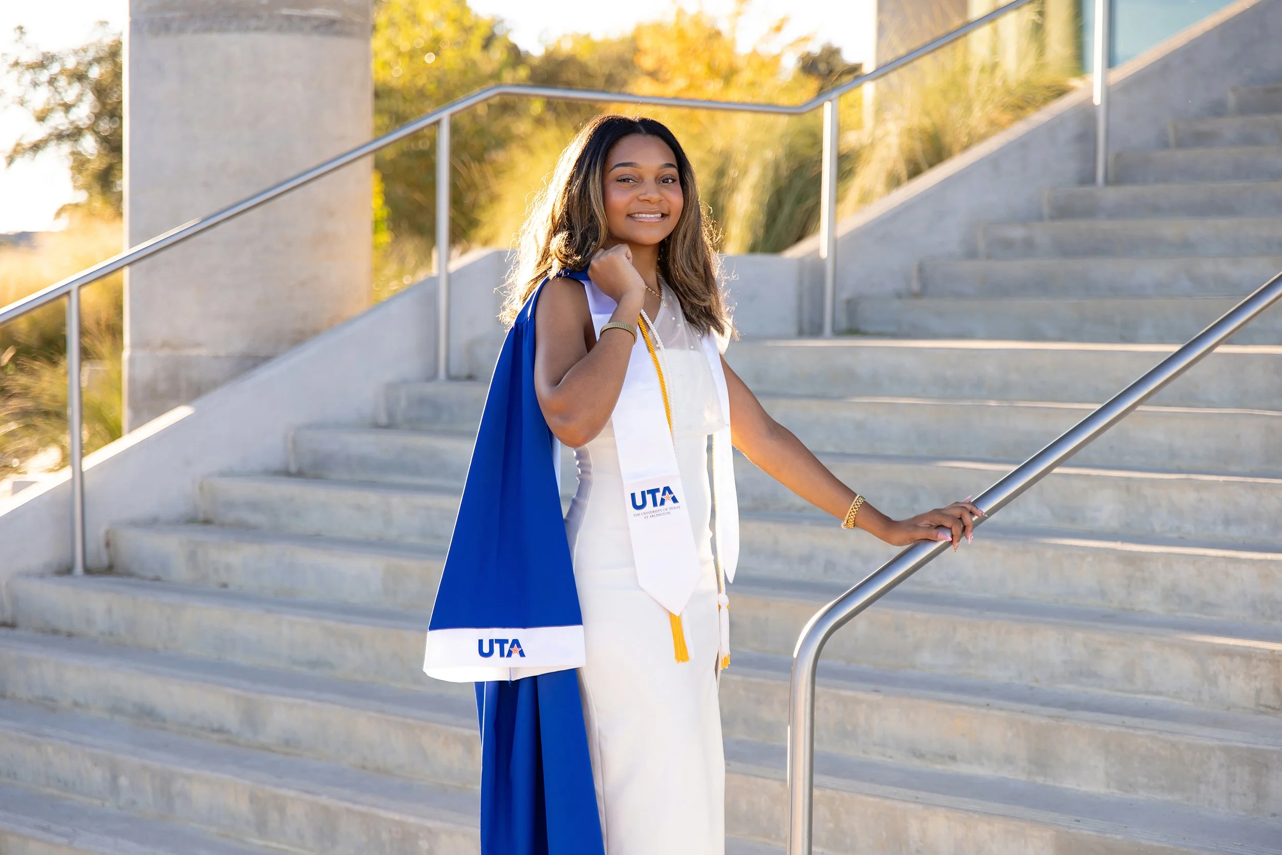 RS_Taylor_UTA_GradSession_DFWPhotographer_TeddyGiles-20.jpg