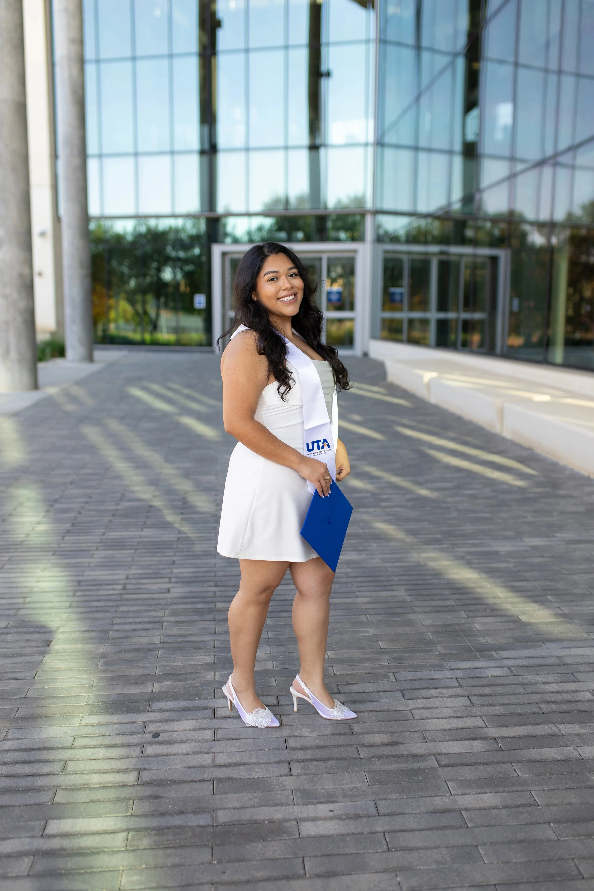 RS_Stephanie_UTA_GradSession_DFWPhotographer_TeddyGiles-10.jpg