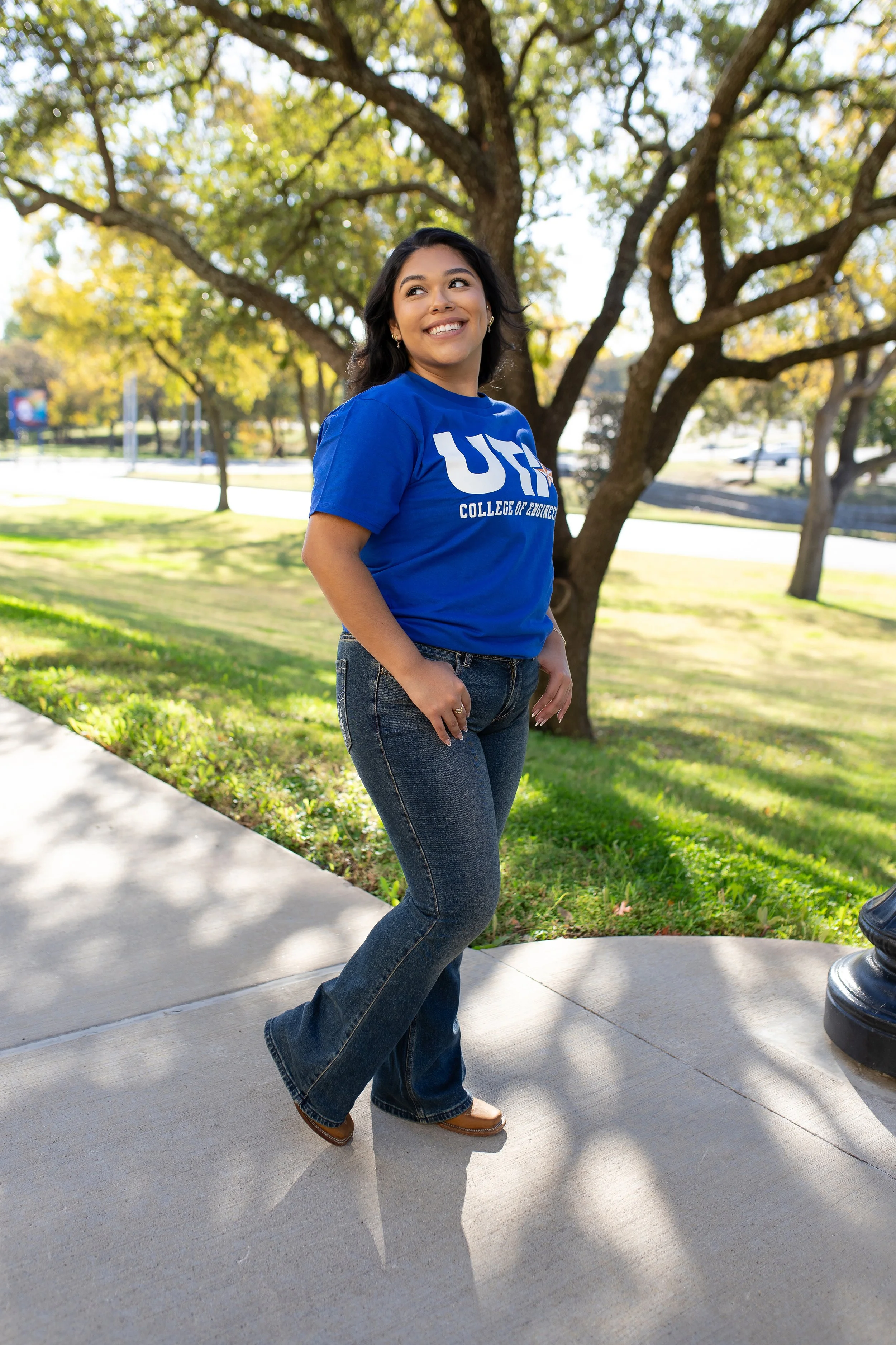 RS_Stephanie_UTA_GradSession_DFWPhotographer_TeddyGiles-31.jpg
