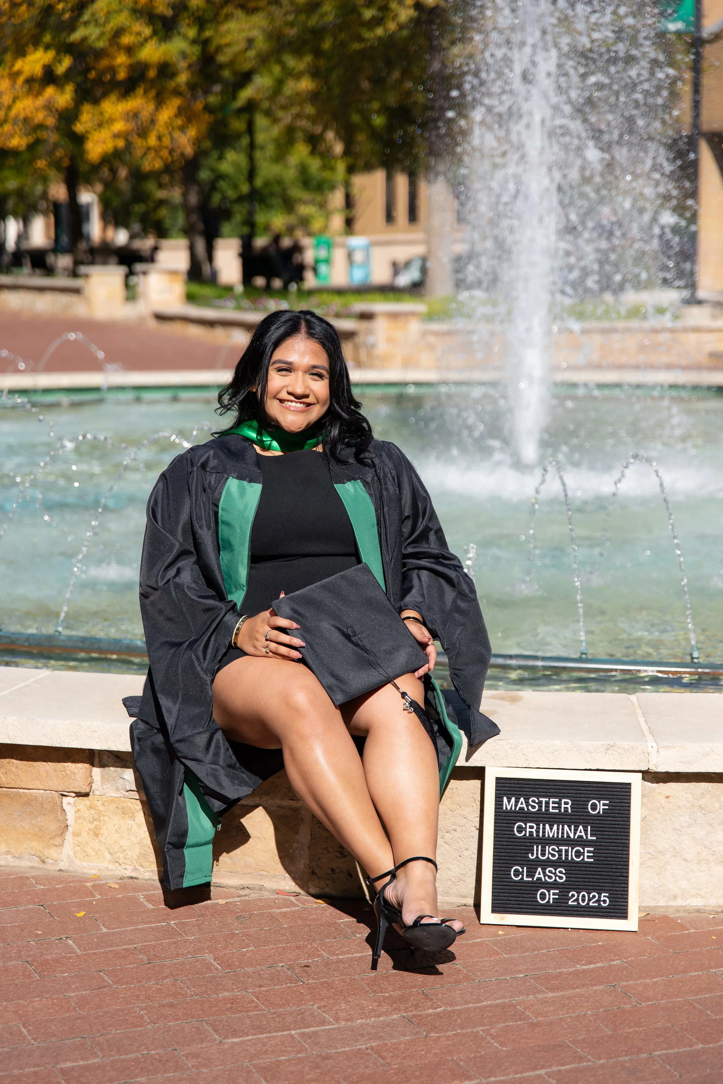 RS_Karen_UNT_GradSession_DFWPhotographer_TeddyGiles-75.jpg