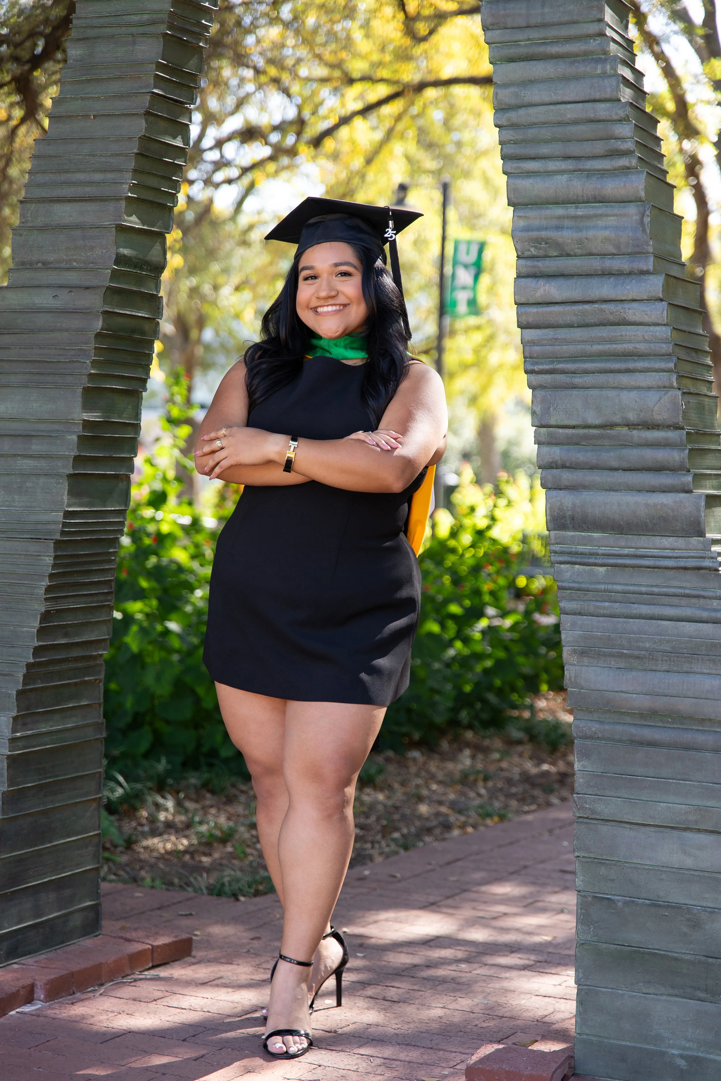 RS_Karen_UNT_GradSession_DFWPhotographer_TeddyGiles-58.jpg