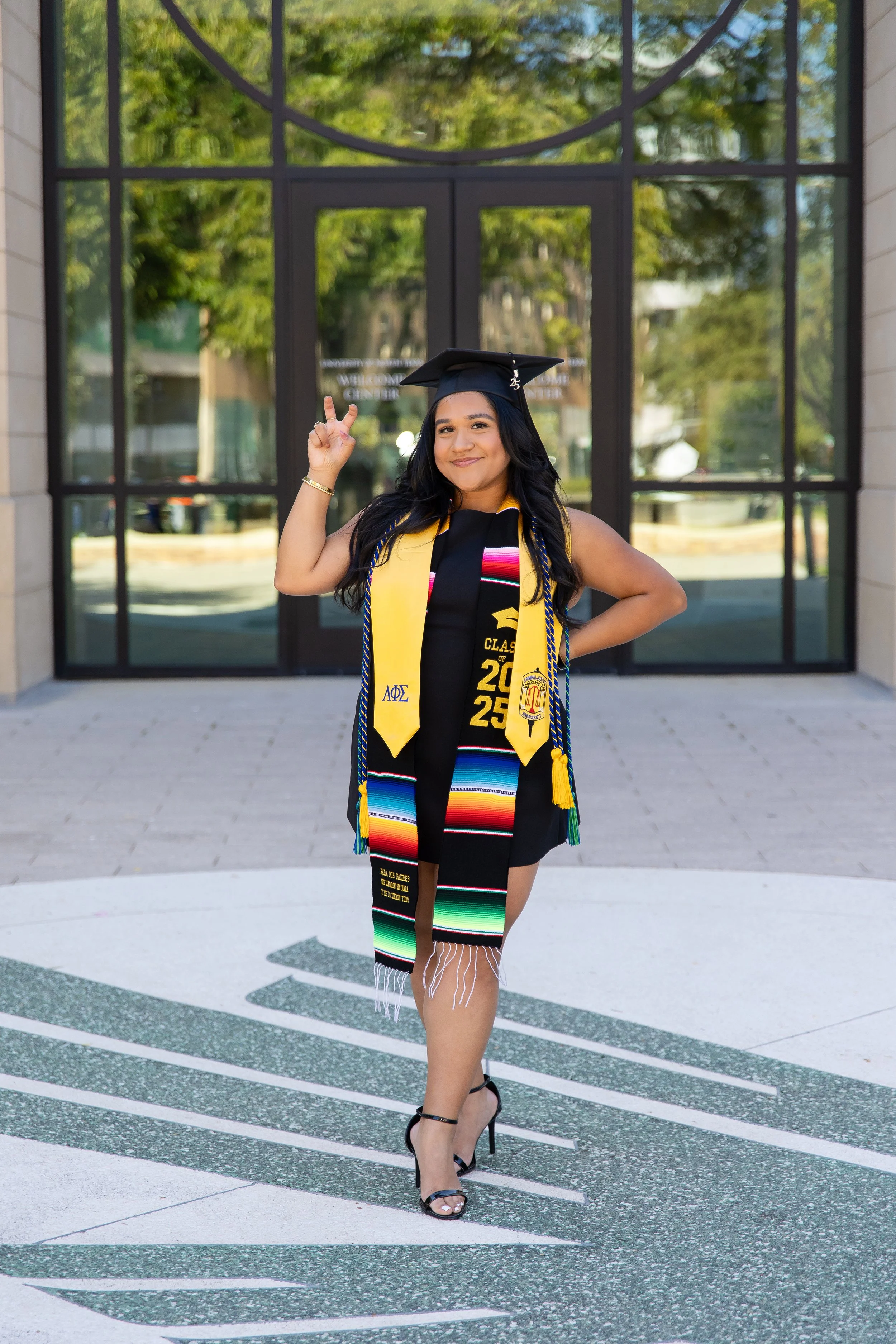 RS_Karen_UNT_GradSession_DFWPhotographer_TeddyGiles-42.jpg
