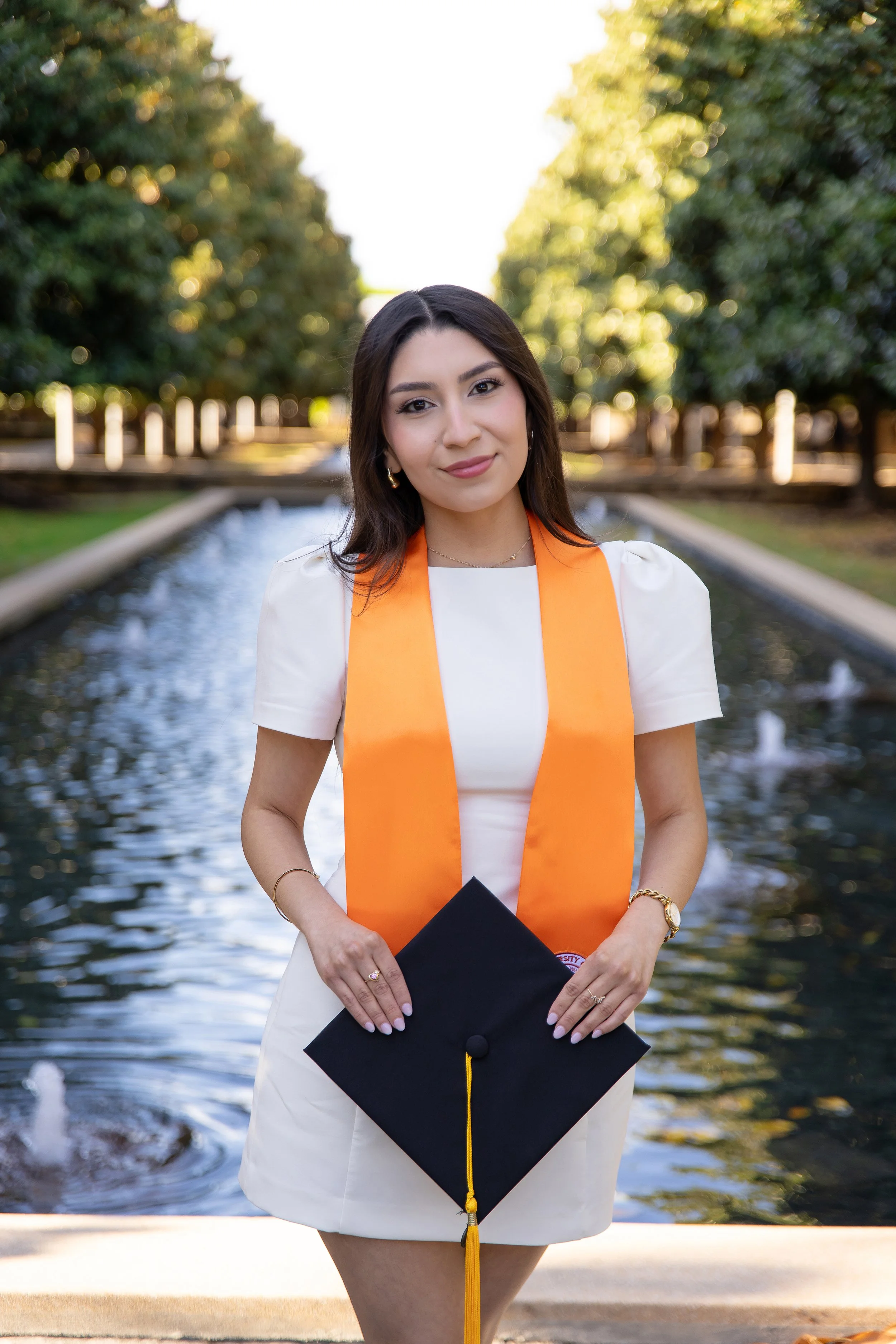 RS_Lesly_UTD_GradSession_DFWPhotographer_TeddyGiles-1.jpg