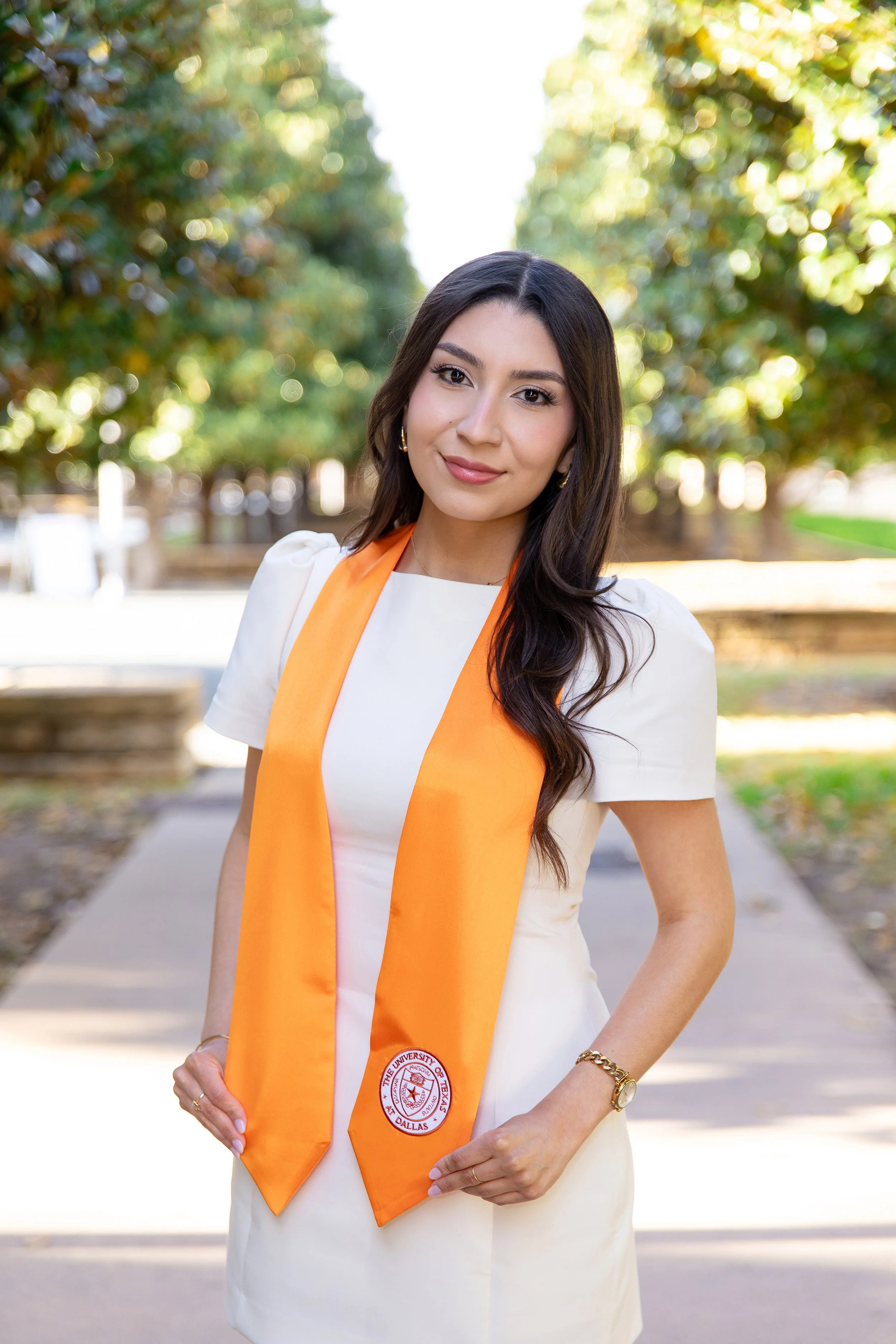 RS_Lesly_UTD_GradSession_DFWPhotographer_TeddyGiles-11.jpg