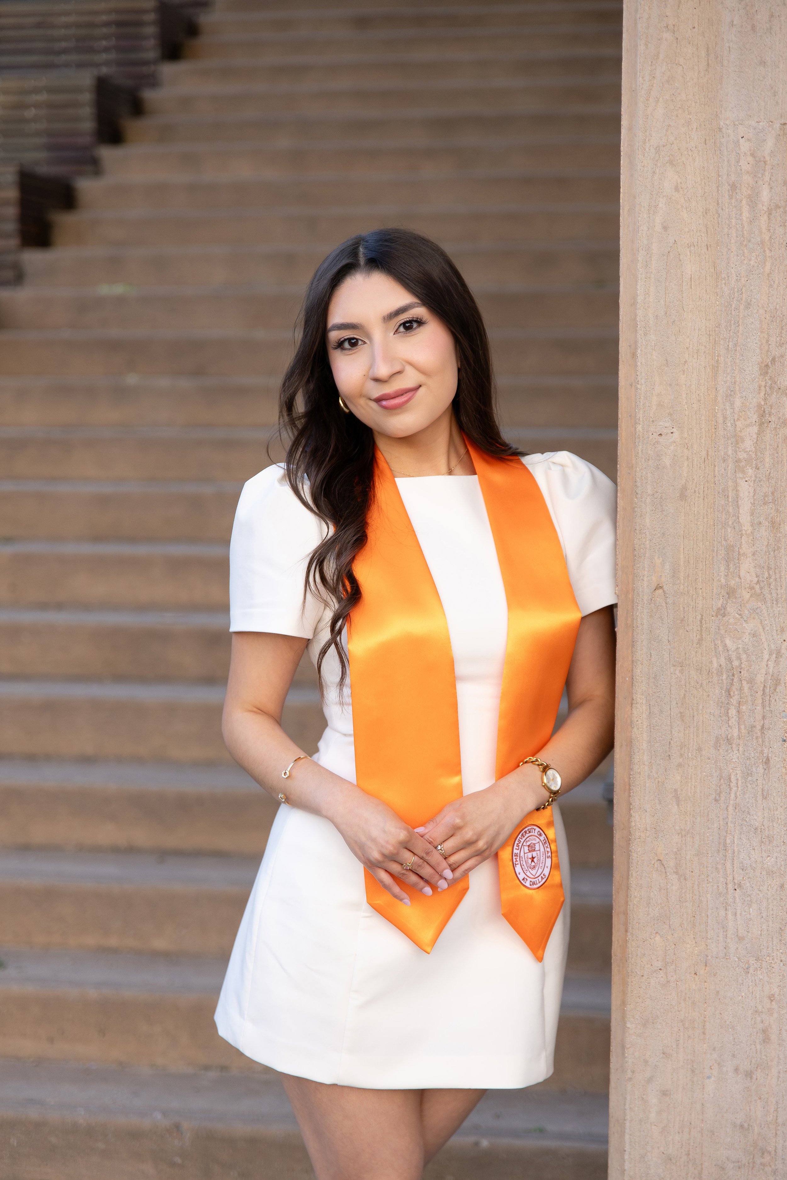RS_Lesly_UTD_GradSession_DFWPhotographer_TeddyGiles-41.jpg