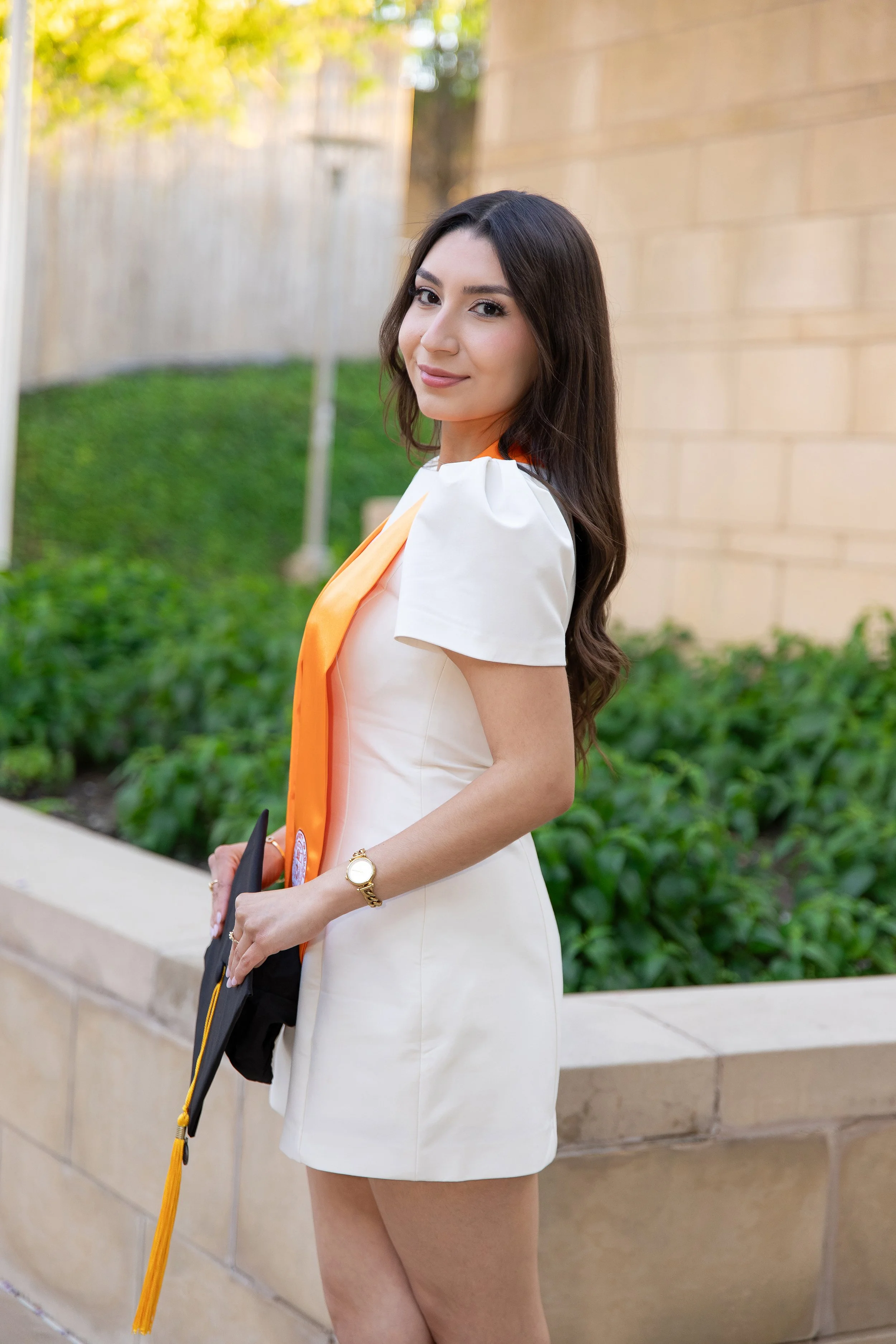 RS_Lesly_UTD_GradSession_DFWPhotographer_TeddyGiles-49.jpg